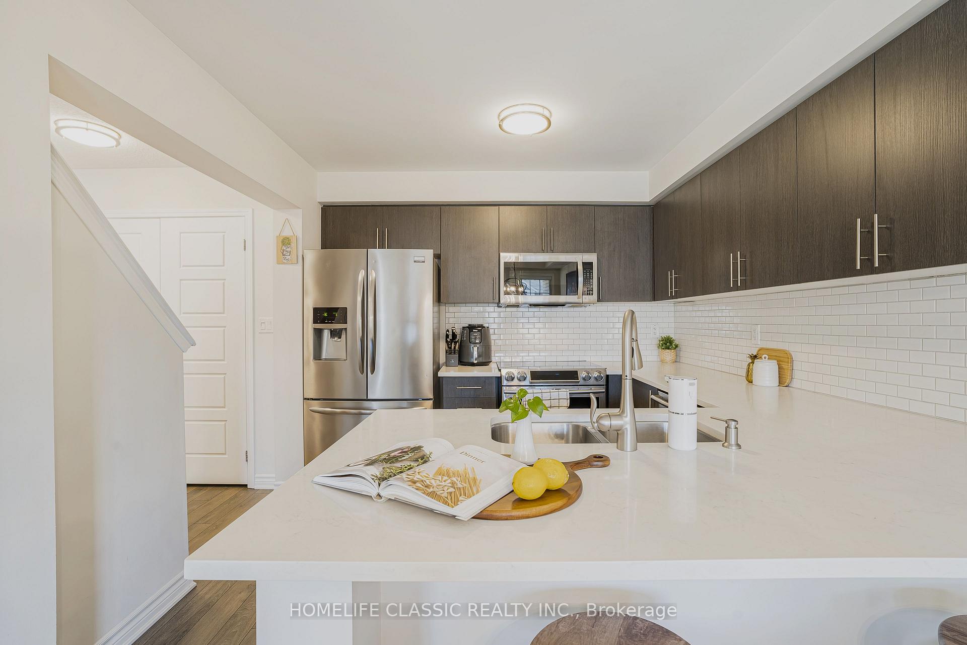 Photo 10 of 1745 Copeland Circle, Milton, Clarke — HOMEH