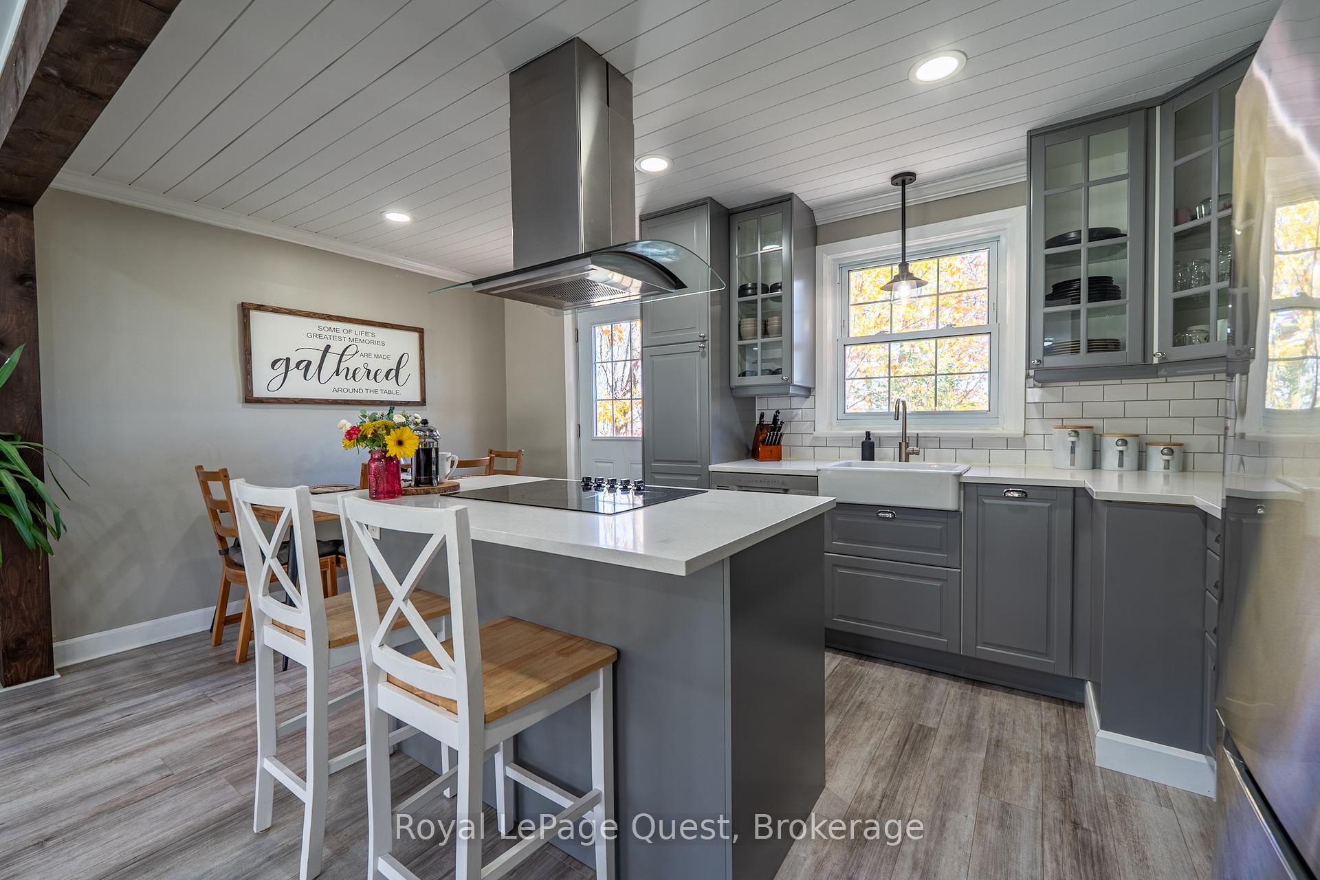 Photo 13 of 15 Karen Crescent, Orillia — HOMEH