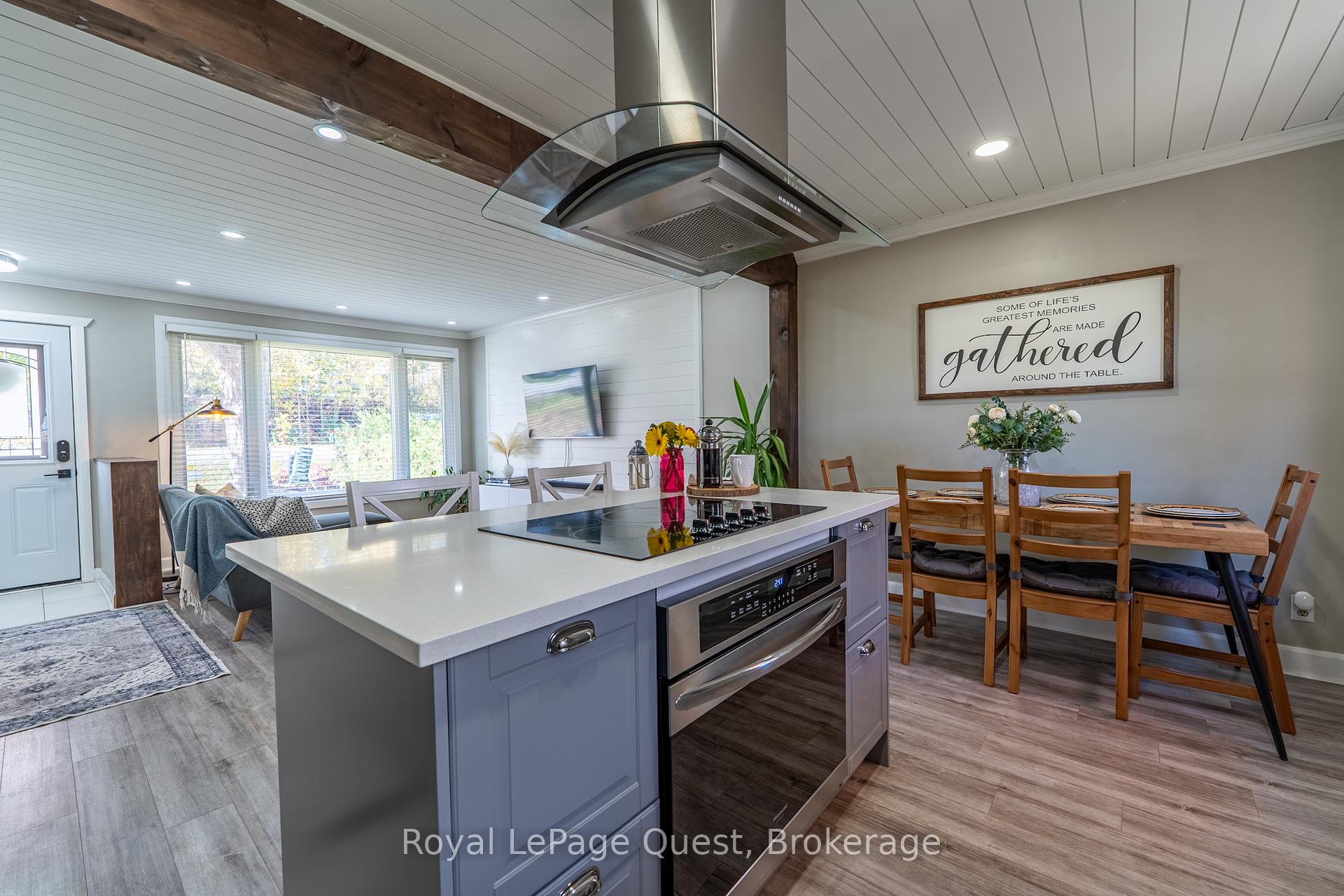 Photo 16 of 15 Karen Crescent, Orillia — HOMEH