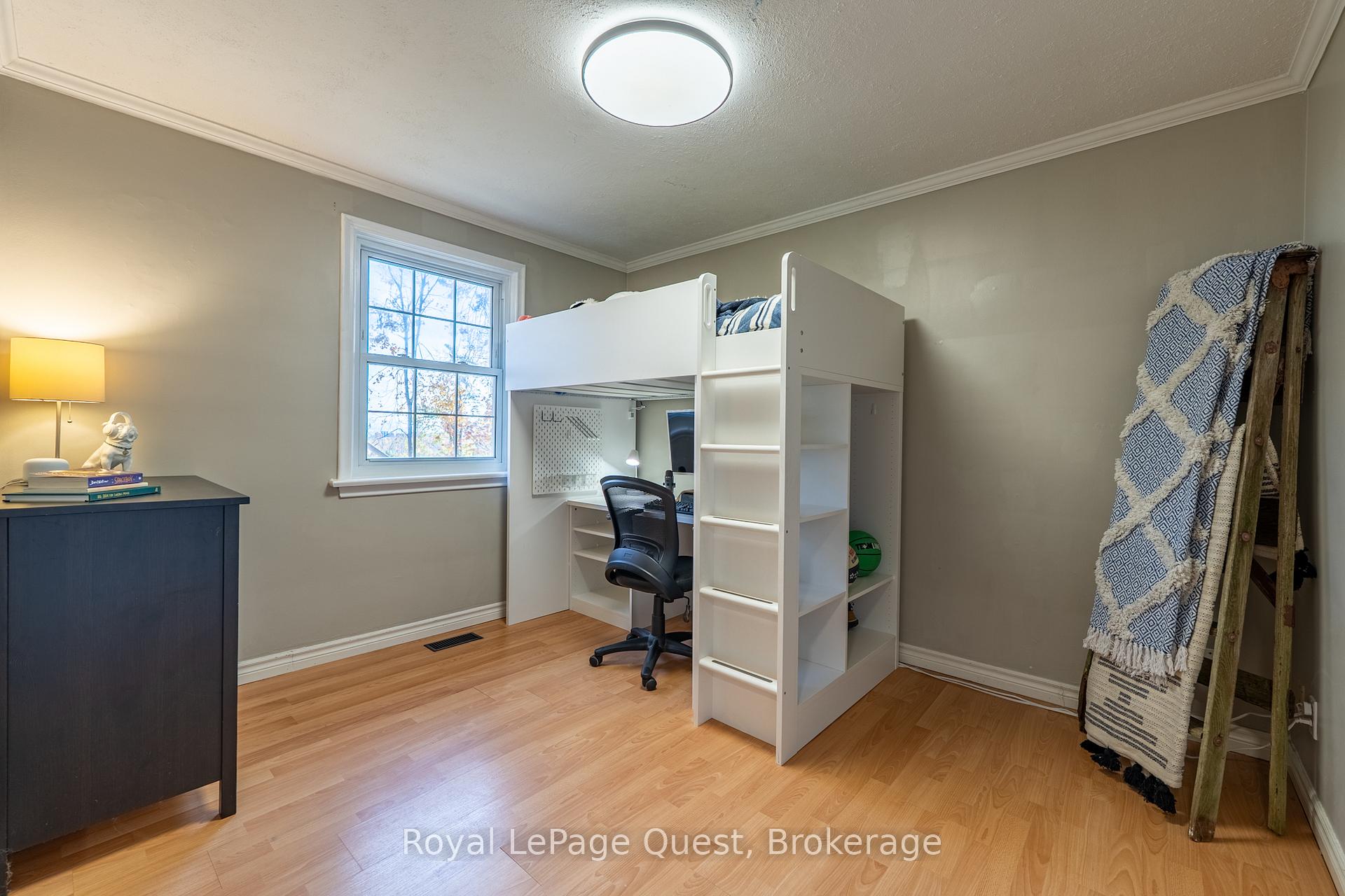 Photo 21 of 15 Karen Crescent, Orillia — HOMEH