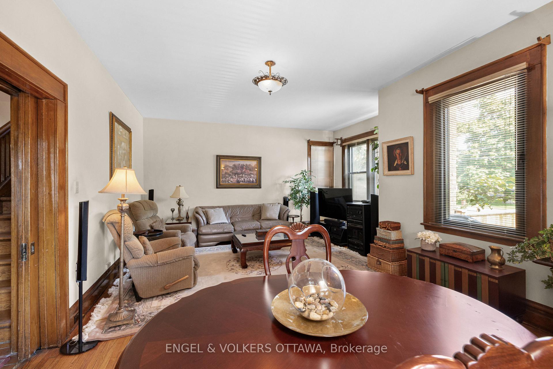 Photo 7 of 215 Argyle Avenue, Ottawa, Ottawa Centre — HOMEH