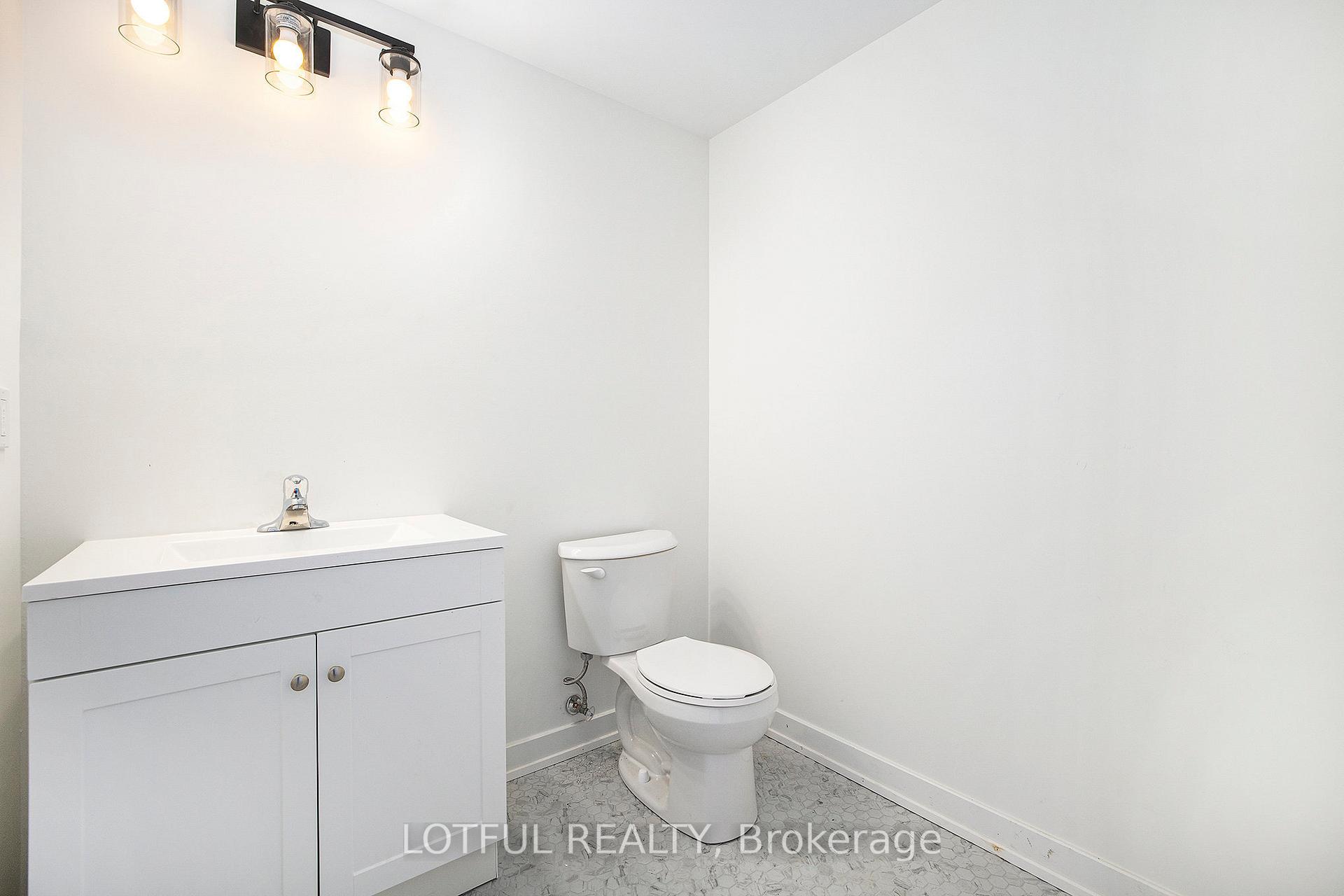 Photo 7 of Unit 102, 131 Gore Street E, Perth — HOMEH