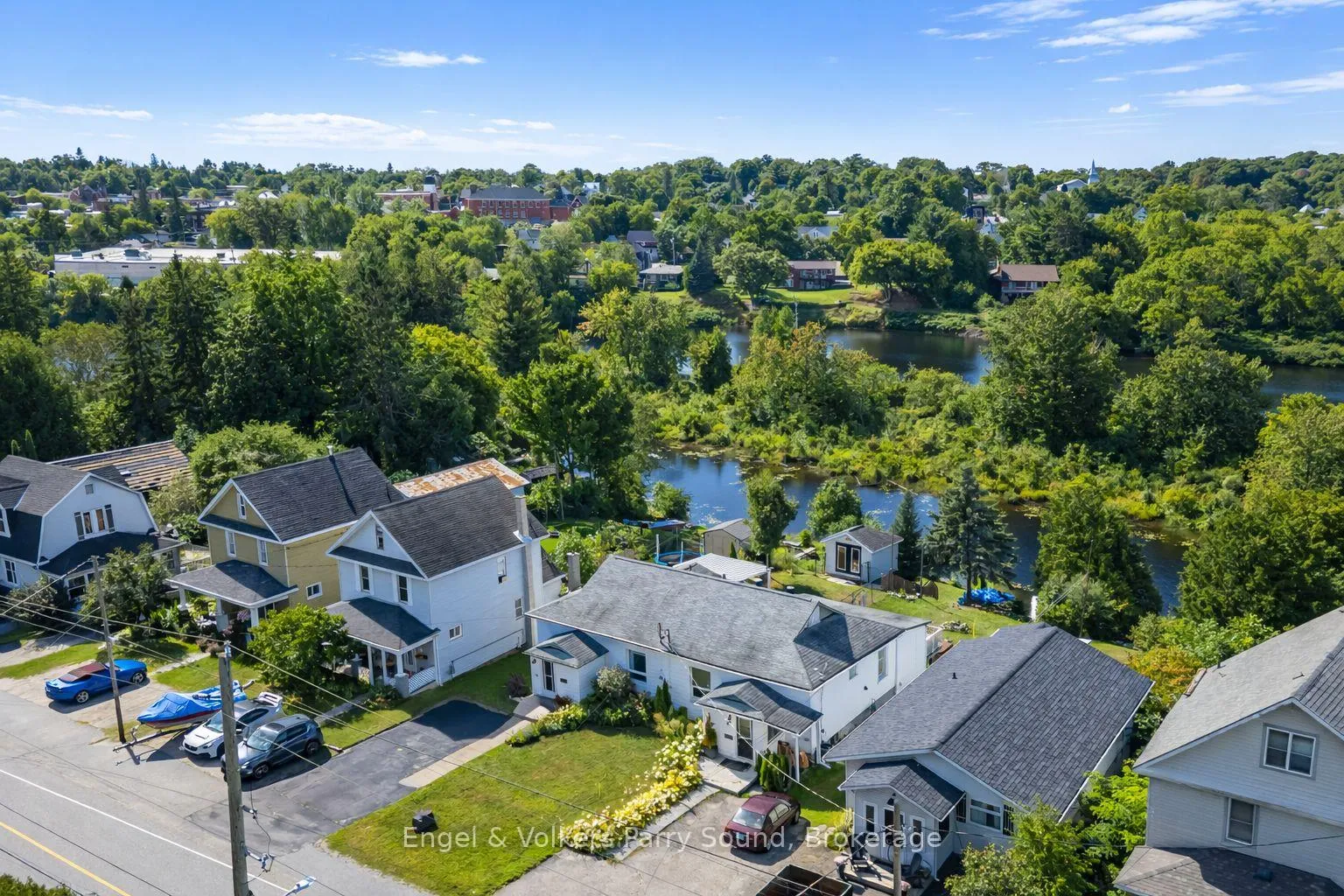 Photo 1 of 54 River Street, Parry Sound — HOMEH