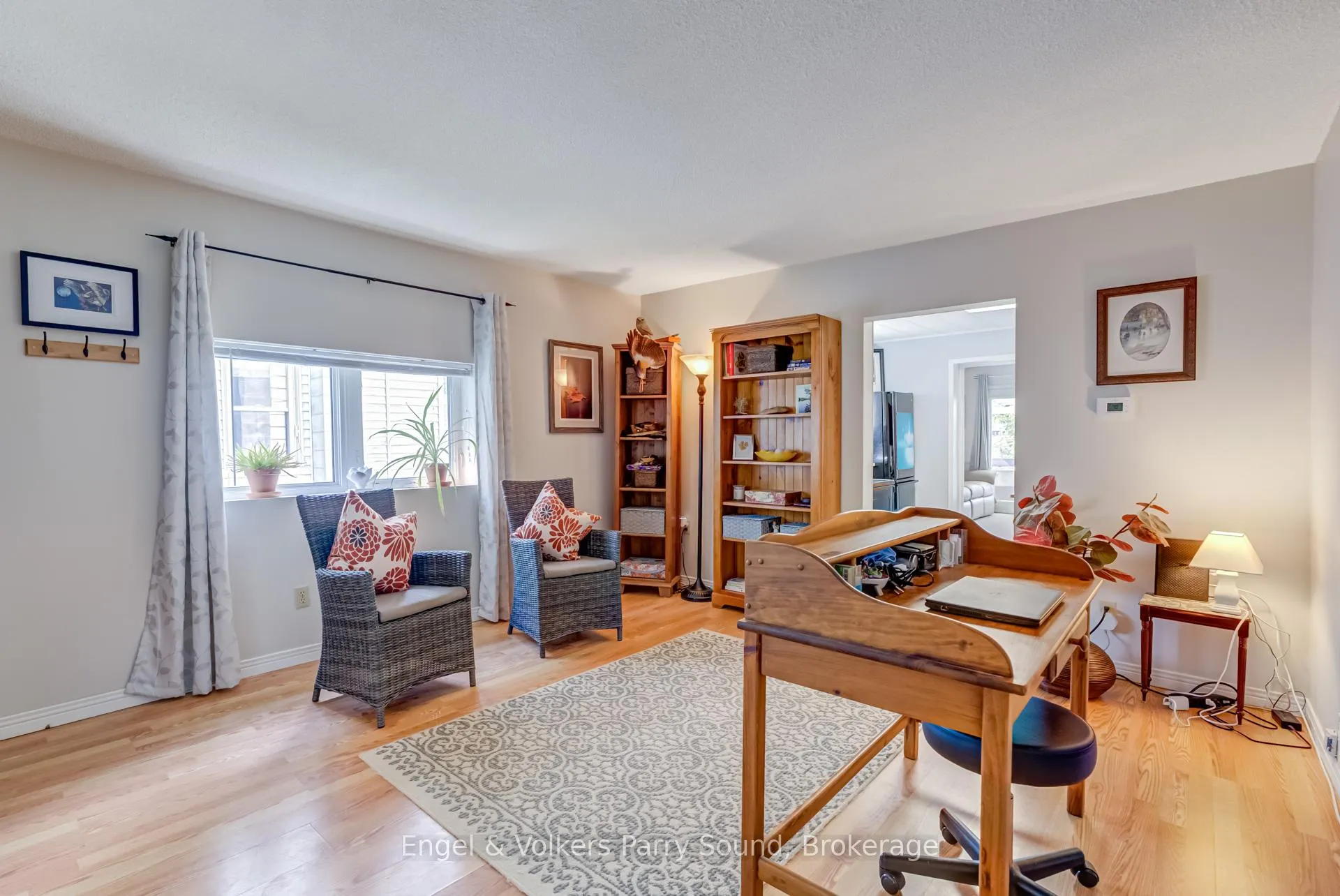 Photo 7 of 54 River Street, Parry Sound — HOMEH