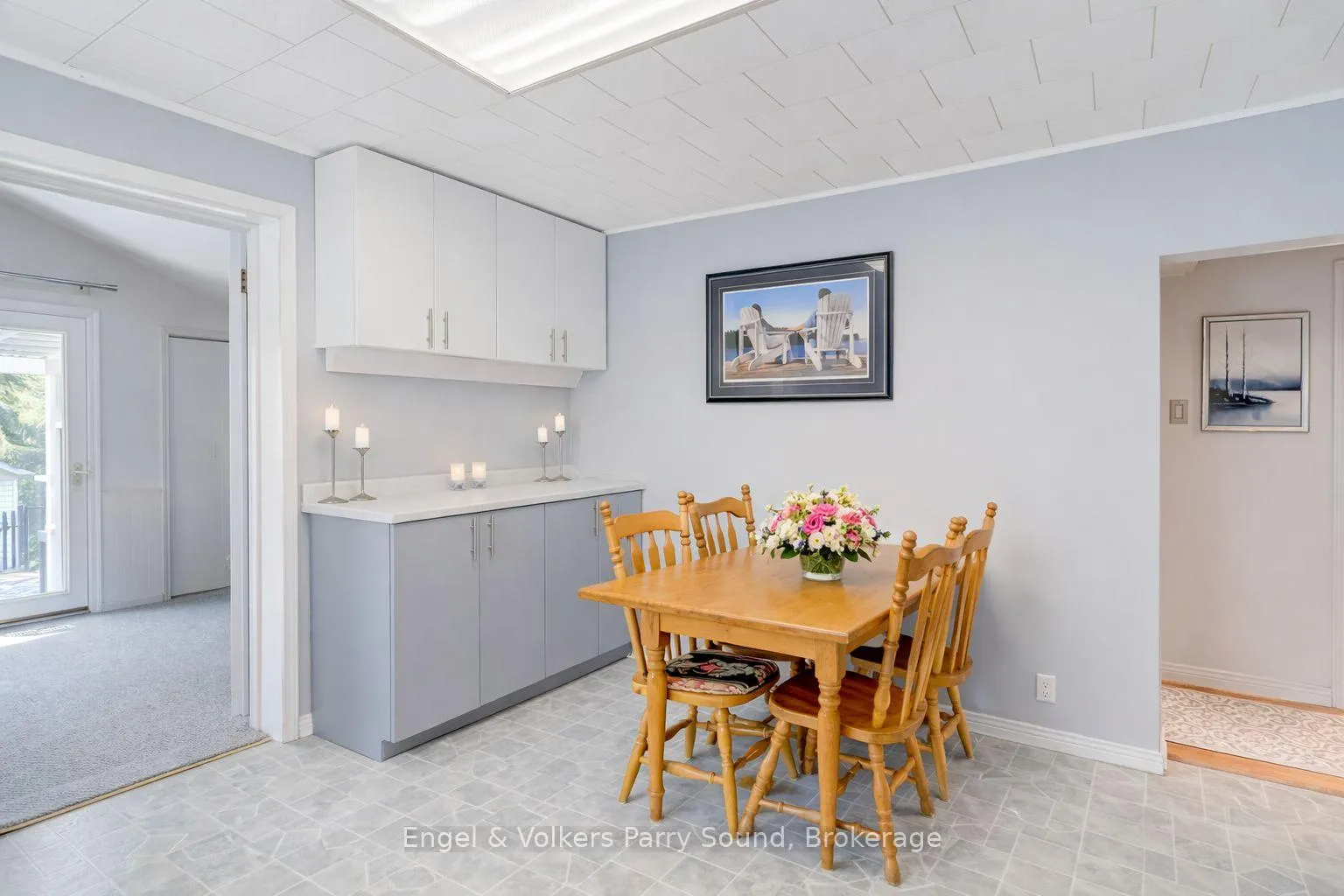 Photo 12 of 54 River Street, Parry Sound — HOMEH