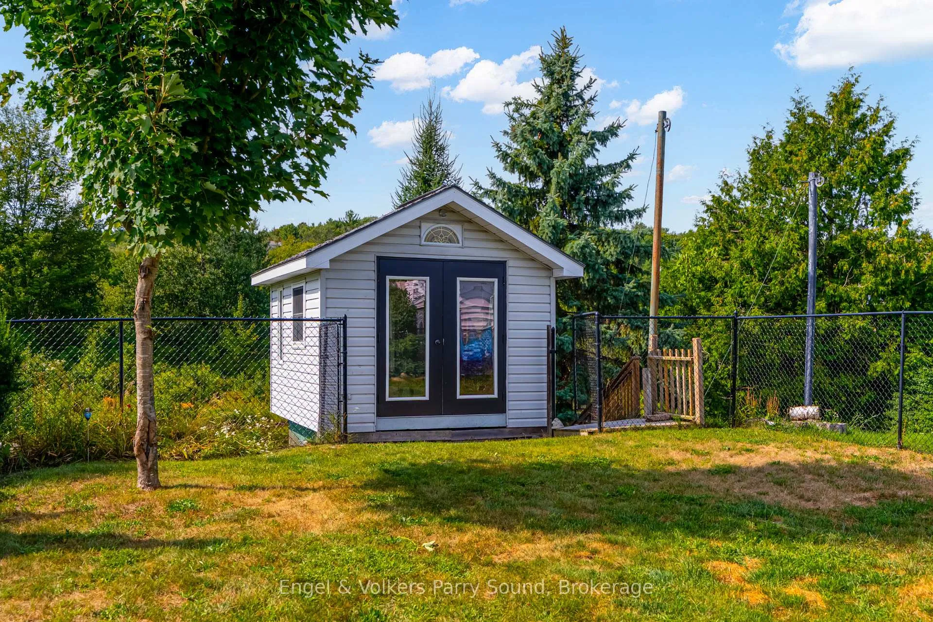 Photo 26 of 54 River Street, Parry Sound — HOMEH