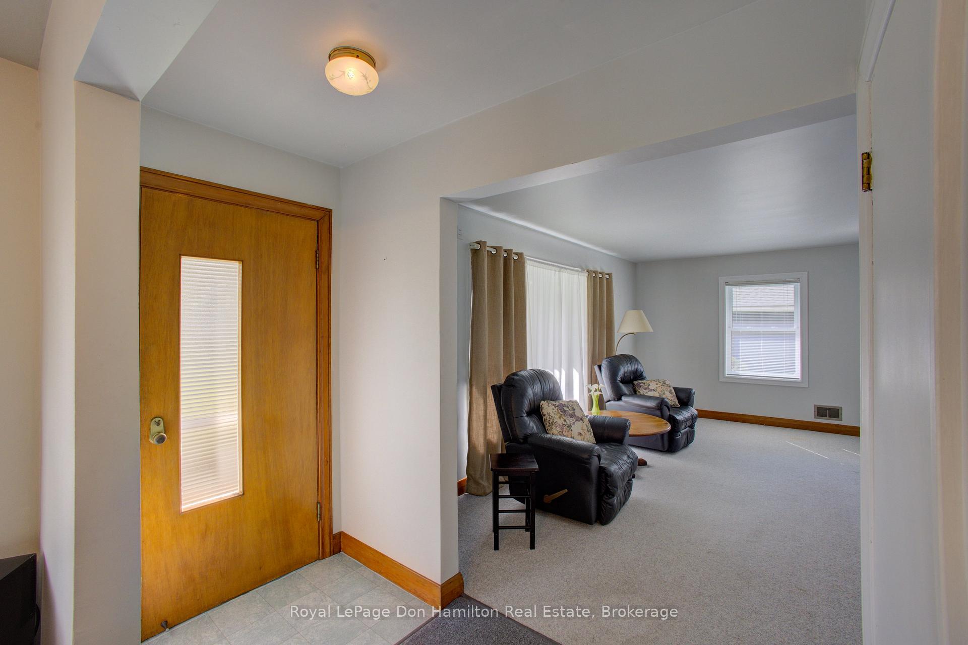 Photo 8 of 880 Winston Boulevard, North Perth, Listowel — HOMEH