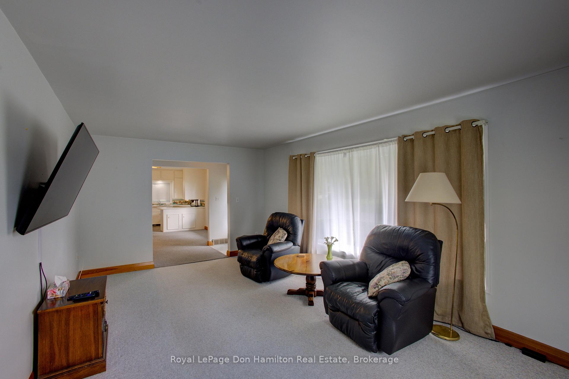 Photo 9 of 880 Winston Boulevard, North Perth, Listowel — HOMEH