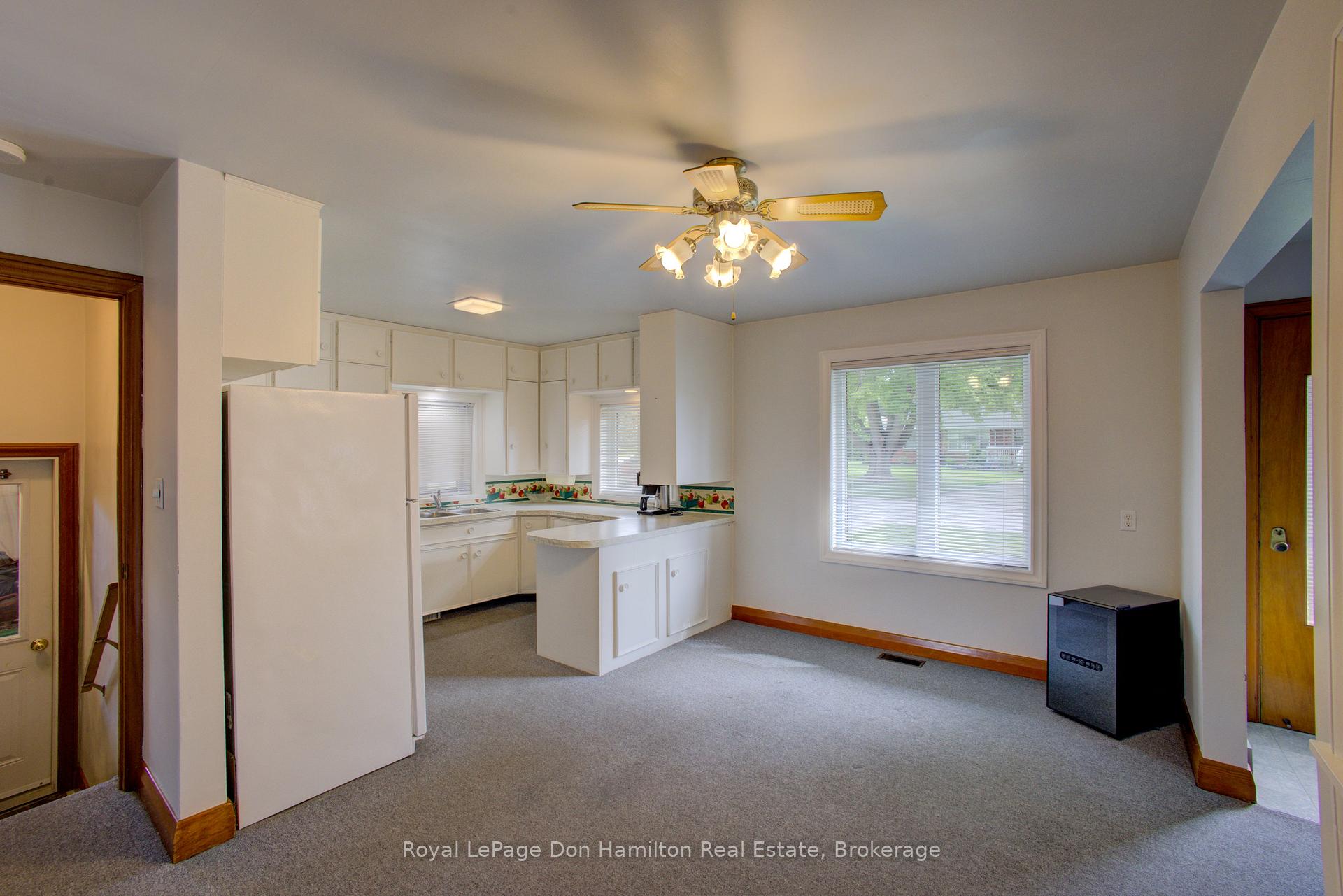 Photo 14 of 880 Winston Boulevard, North Perth, Listowel — HOMEH