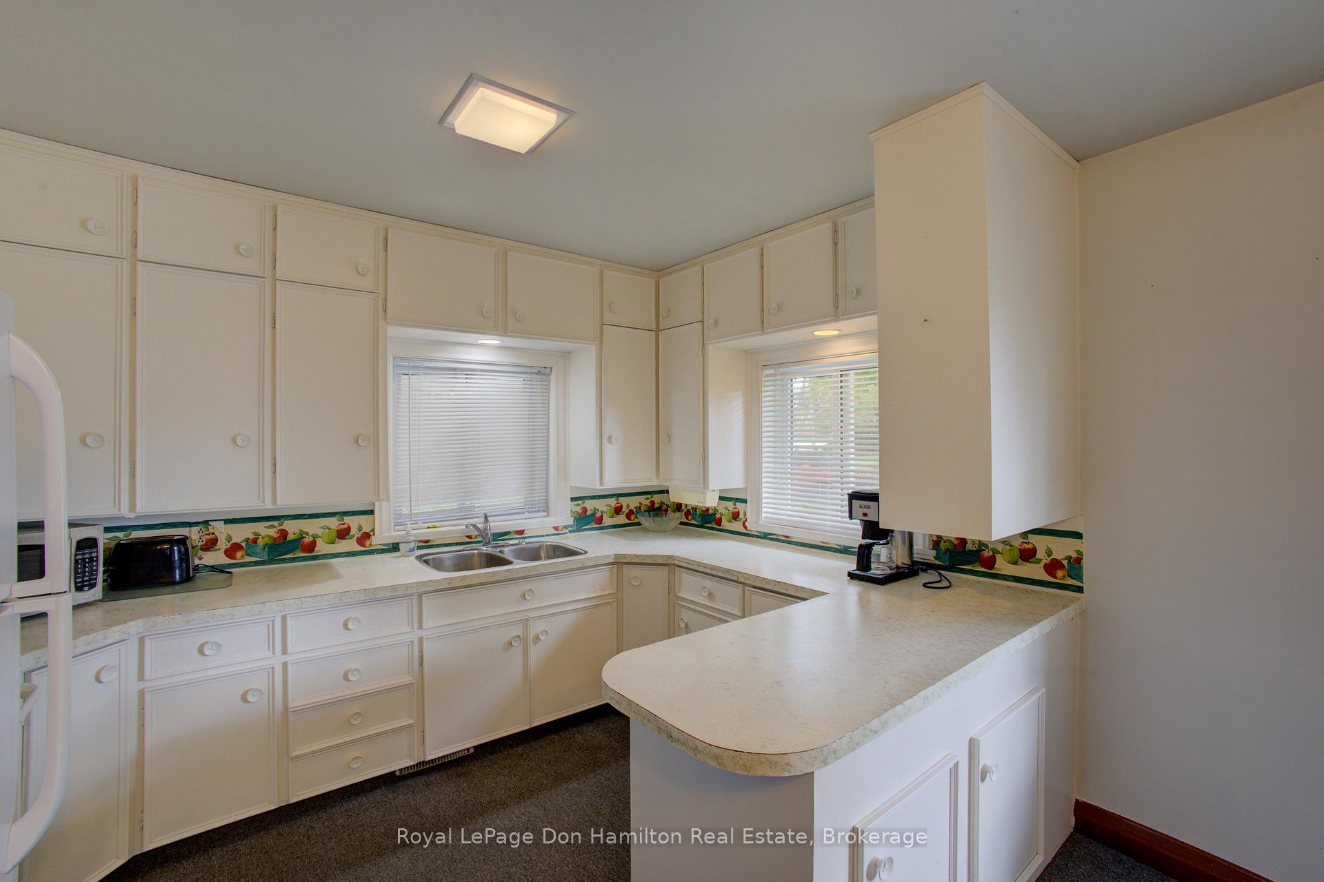 Photo 16 of 880 Winston Boulevard, North Perth, Listowel — HOMEH