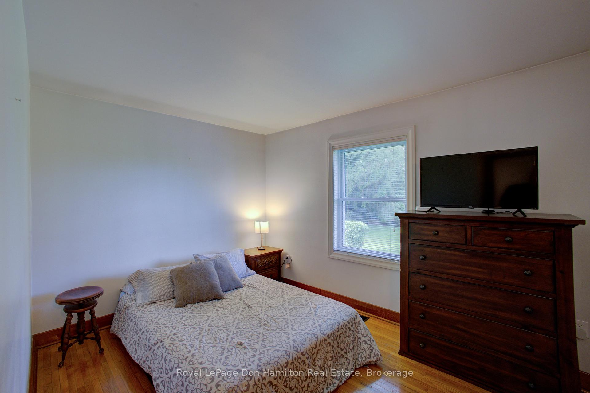 Photo 23 of 880 Winston Boulevard, North Perth, Listowel — HOMEH