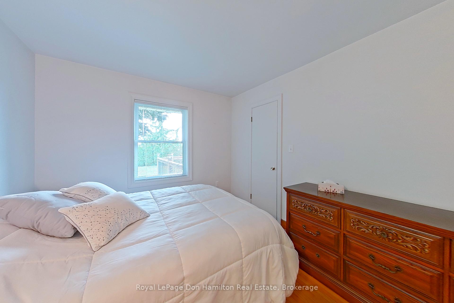 Photo 25 of 880 Winston Boulevard, North Perth, Listowel — HOMEH