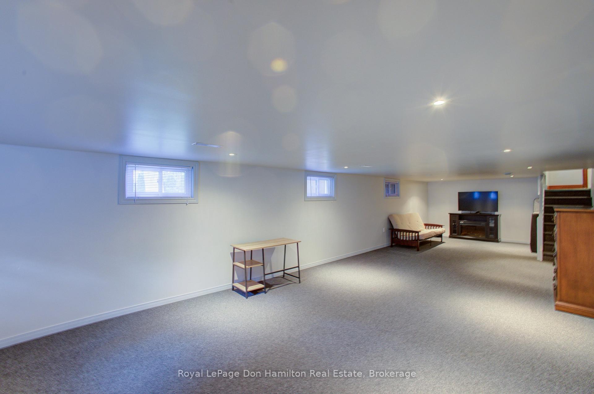 Photo 33 of 880 Winston Boulevard, North Perth, Listowel — HOMEH