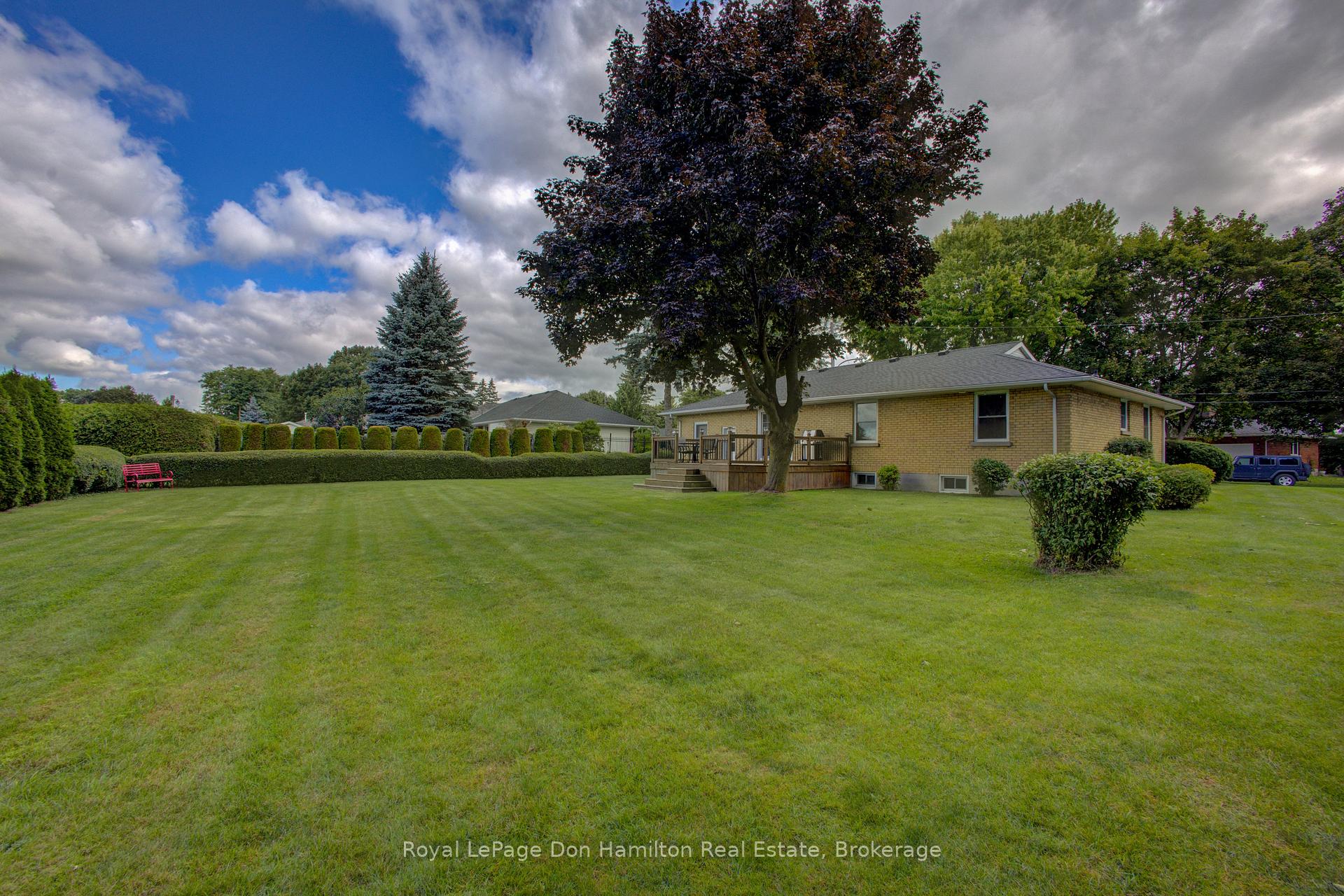Photo 38 of 880 Winston Boulevard, North Perth, Listowel — HOMEH
