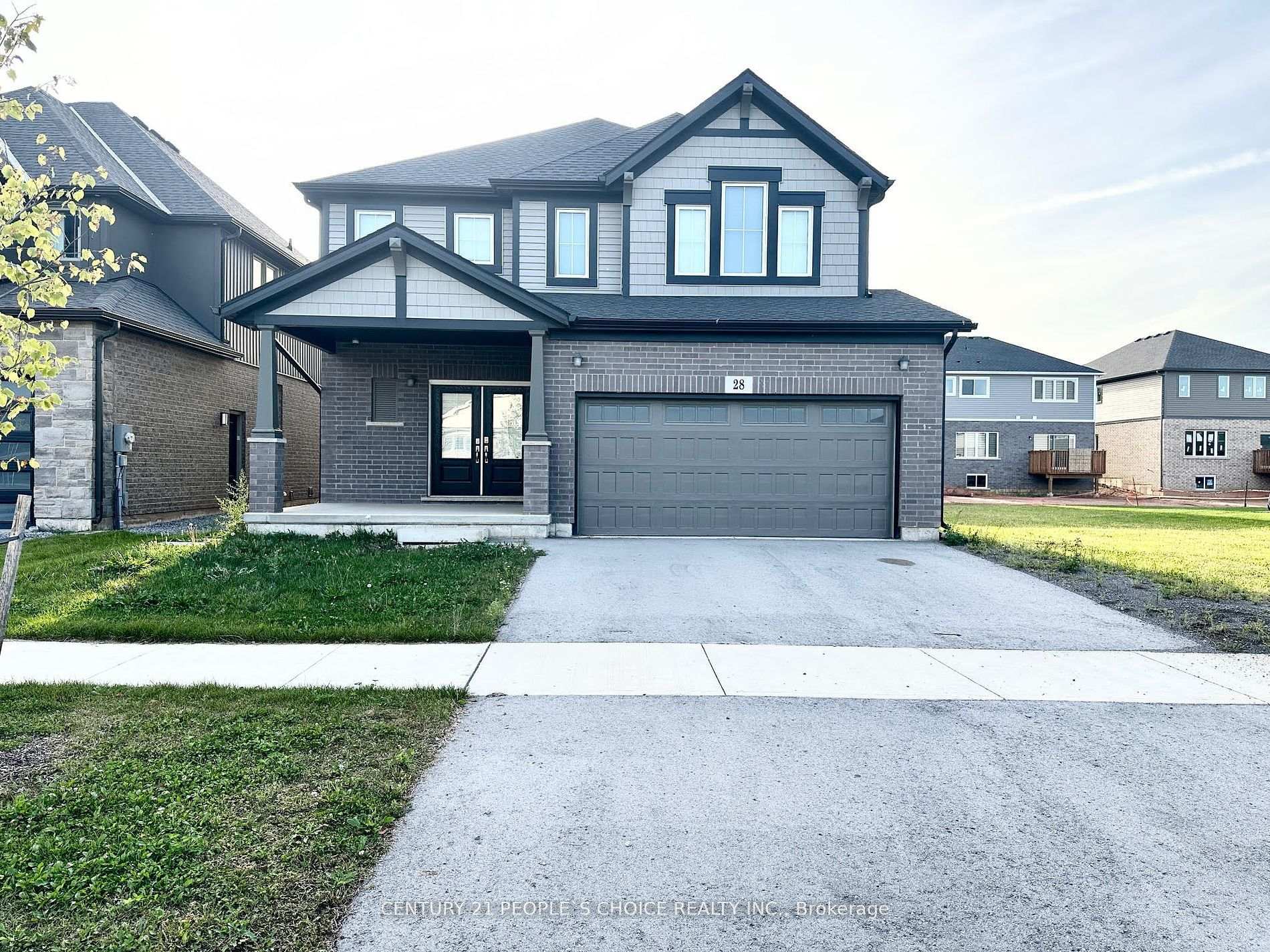 Front of Unit Main & Upper, 28 Swan Avenue