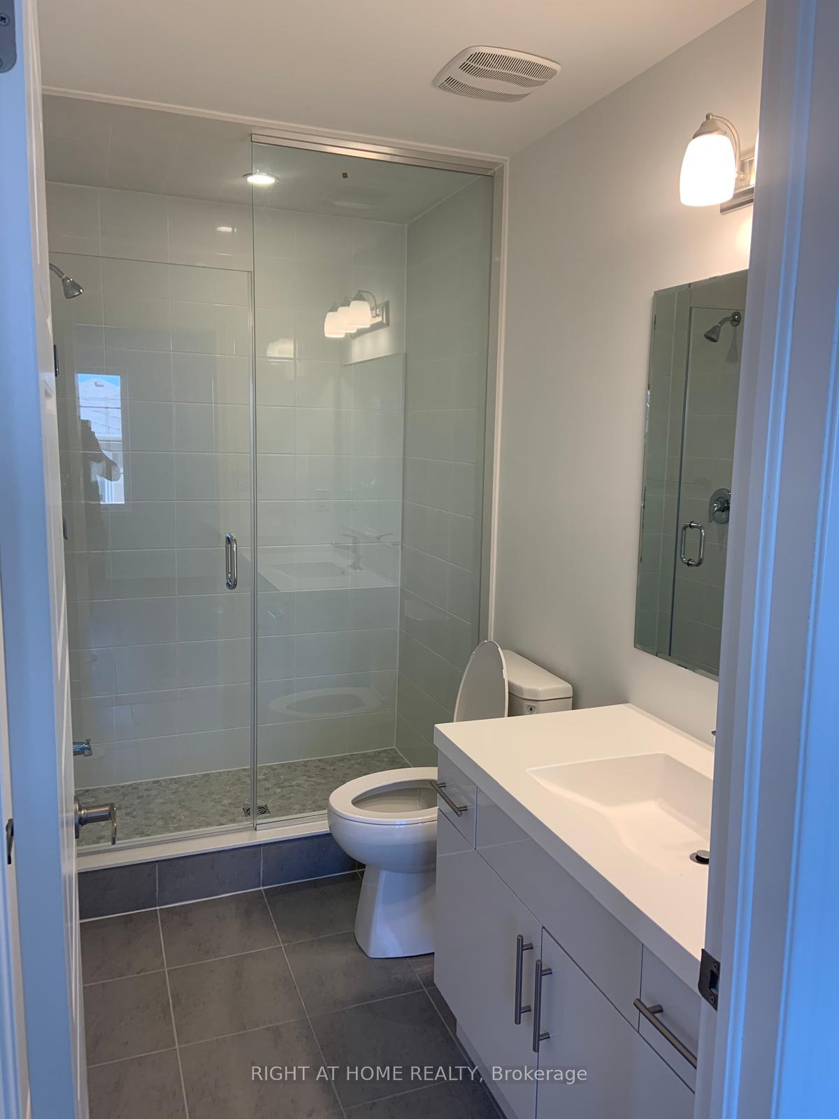Photo 4 of 976 Hickory Crescent, Milton, Cobban — HOMEH