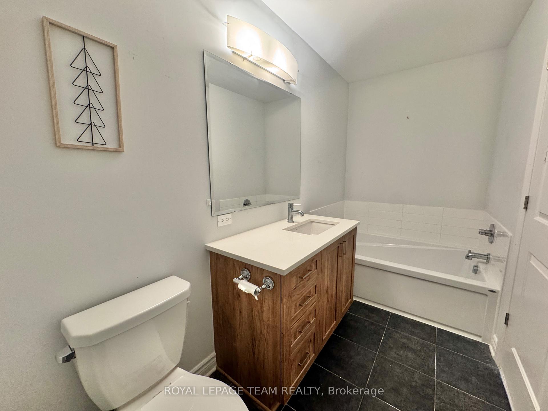Photo 14 of 695 Cairn Crescent, Ottawa, Mer Bleue/Bradley Estates/Anderson Park — HOMEH