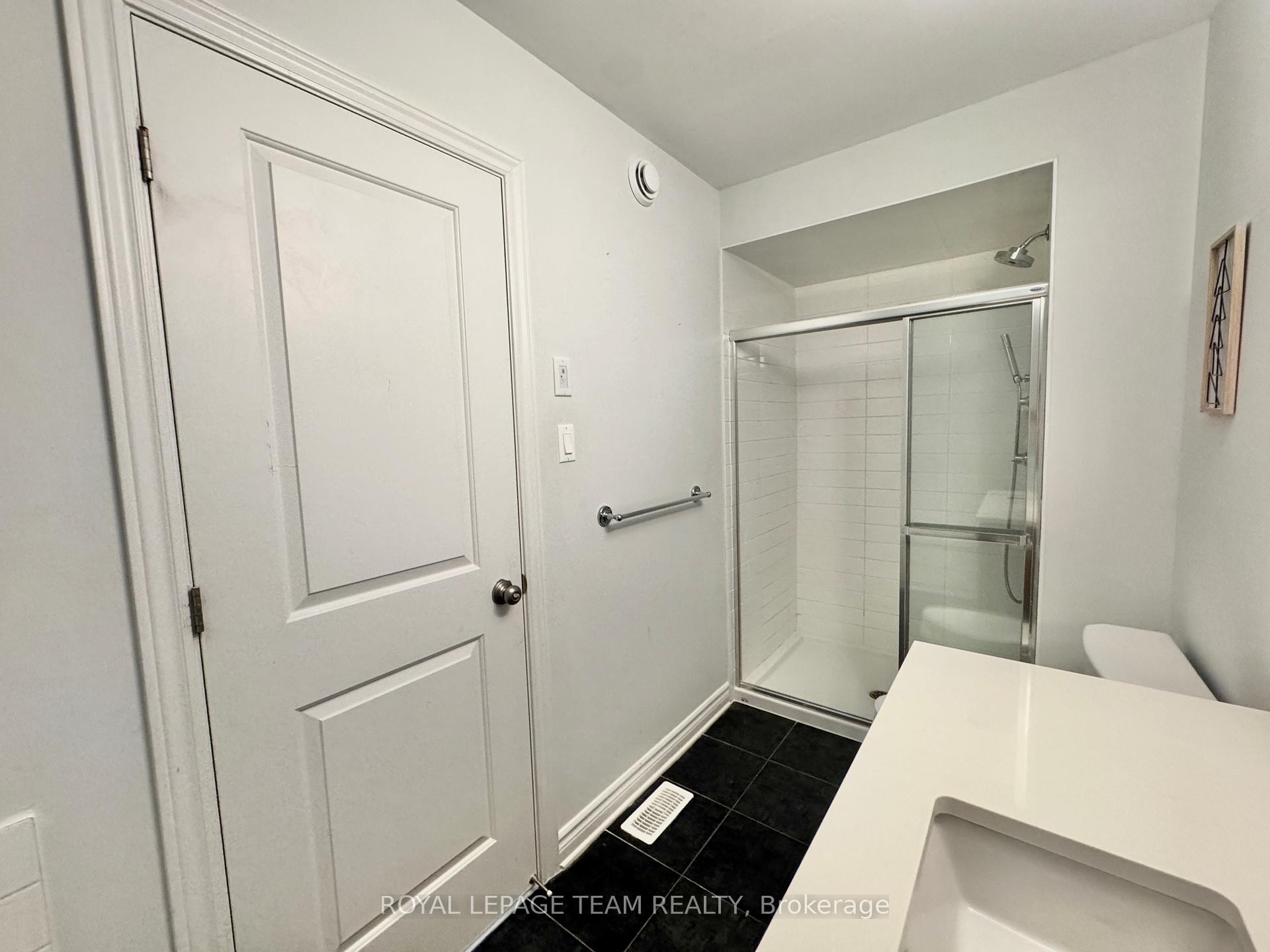 Photo 15 of 695 Cairn Crescent, Ottawa, Mer Bleue/Bradley Estates/Anderson Park — HOMEH