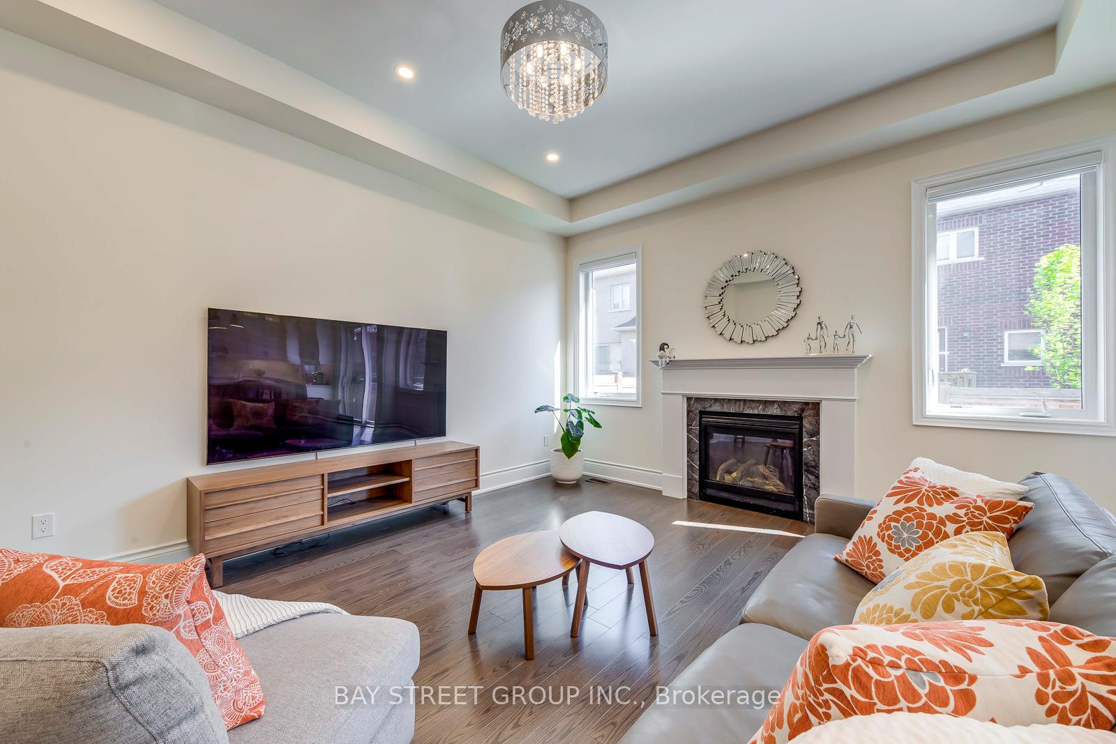 Photo 12 of 3091 Streamwood Pass, Oakville, Joshua Meadows — HOMEH