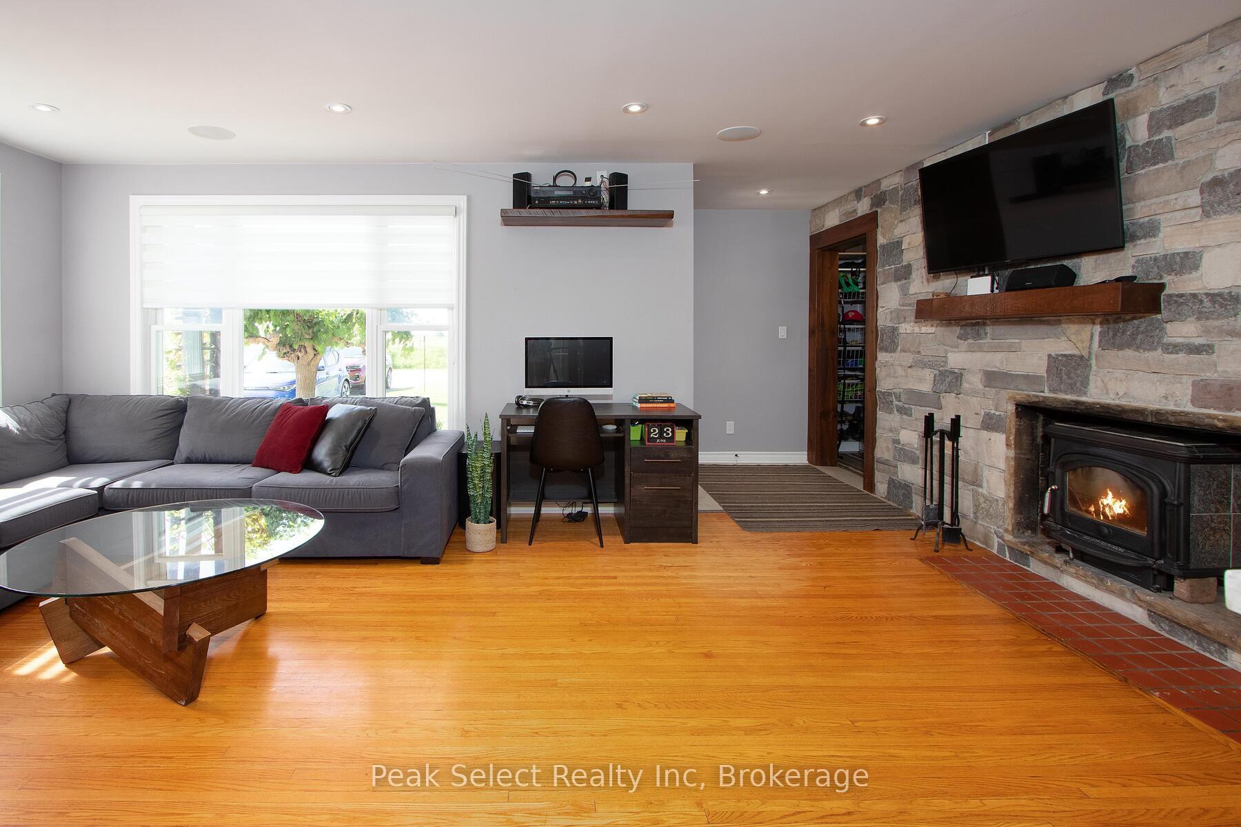 Photo 5 of 2822 Line 34, Perth East, North Easthope — HOMEH