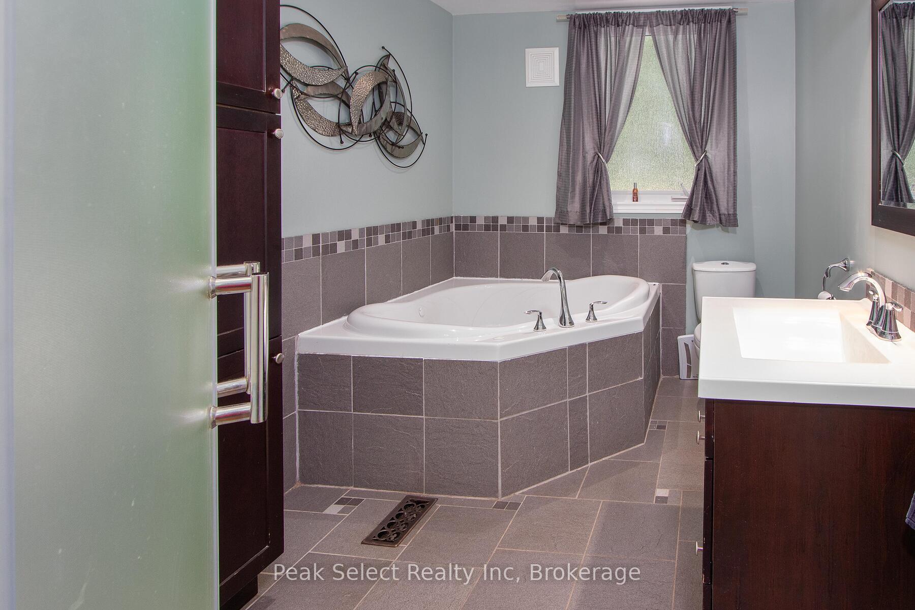 Photo 26 of 2822 Line 34, Perth East, North Easthope — HOMEH