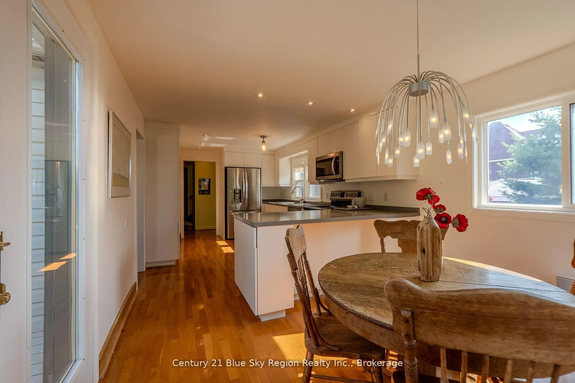 Photo 7 of 857 Bourke Street, North Bay, West End — HOMEH