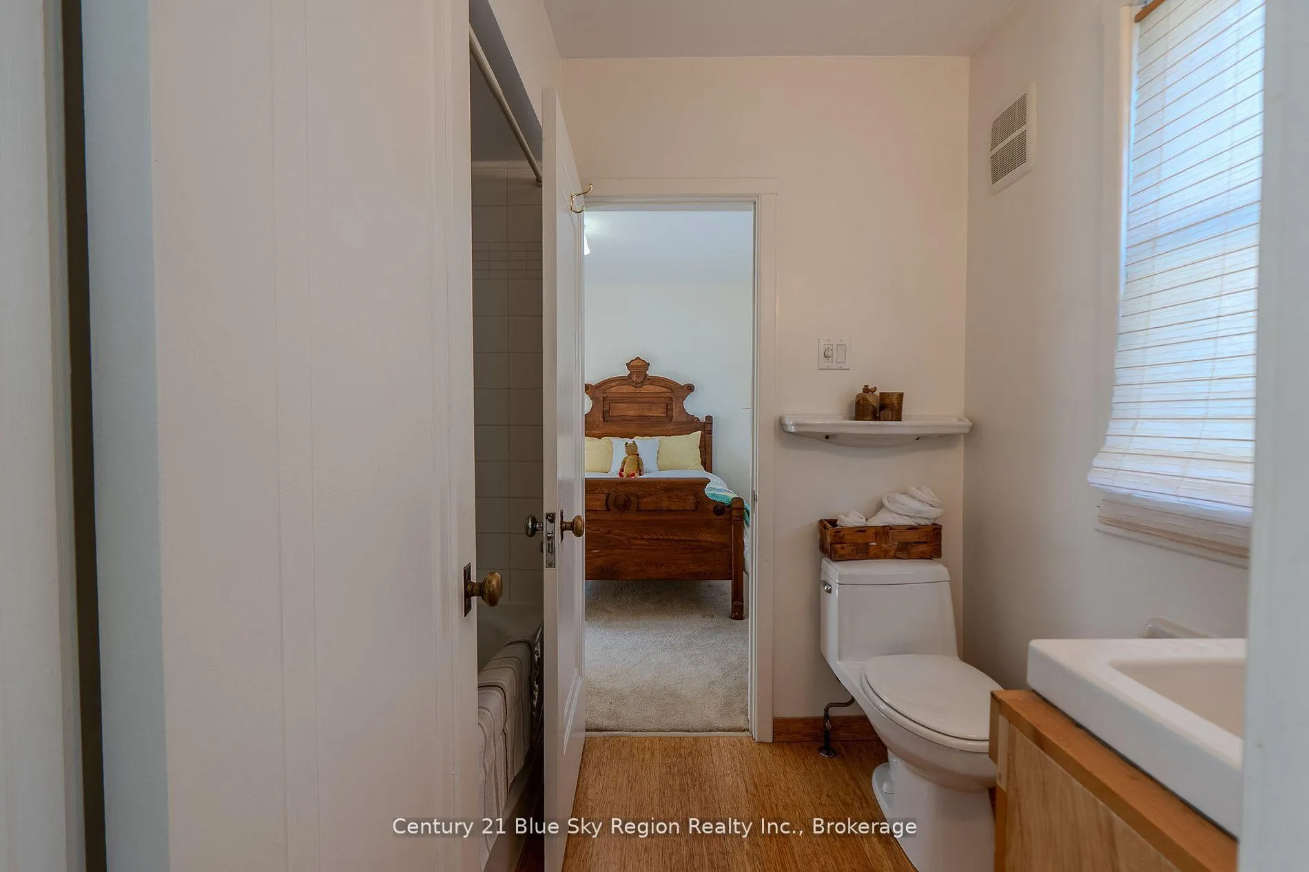 Photo 24 of 857 Bourke Street, North Bay, West End — HOMEH