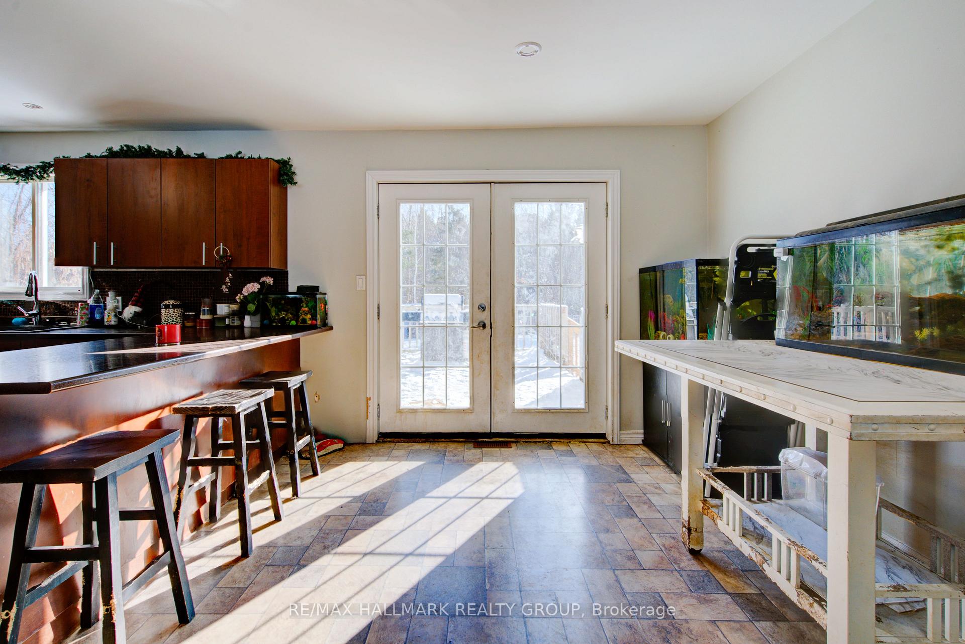 Photo 10 of 877 Marsh Road, North Algona Wilberforce, North Algona/Wilberforce Twp — HOMEH