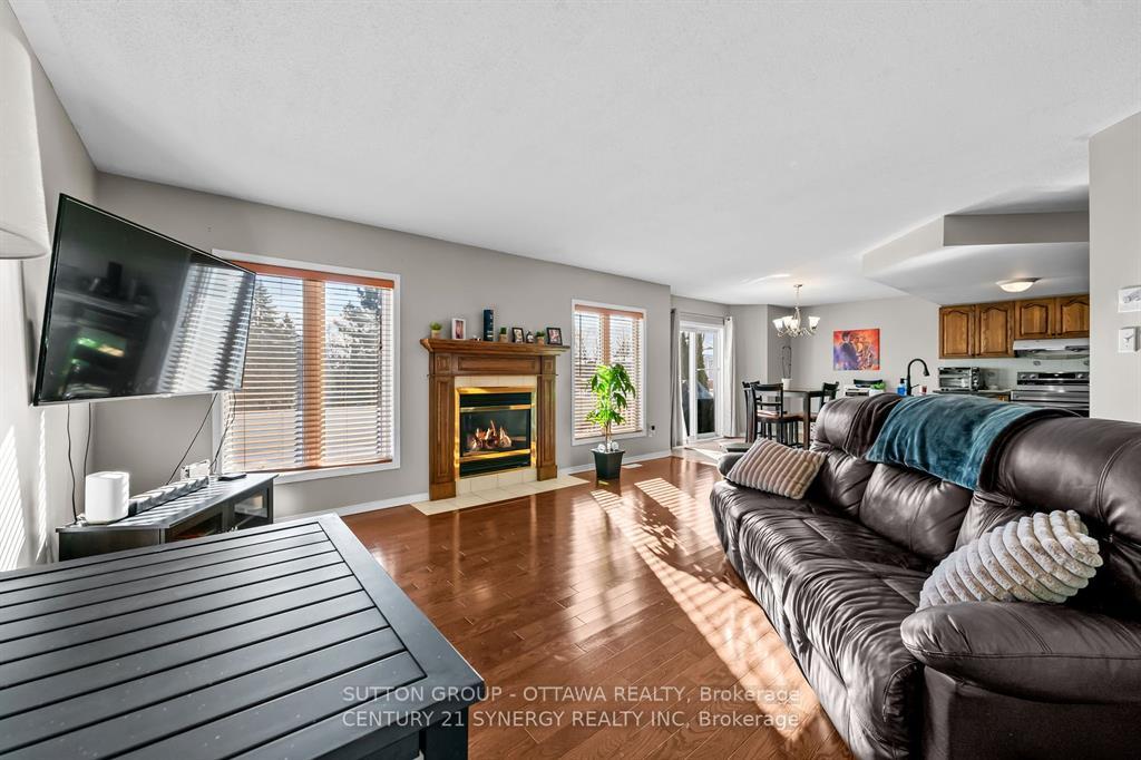 Photo 13 of 105 Copperwood Street, Ottawa, Convent Glen North — HOMEH