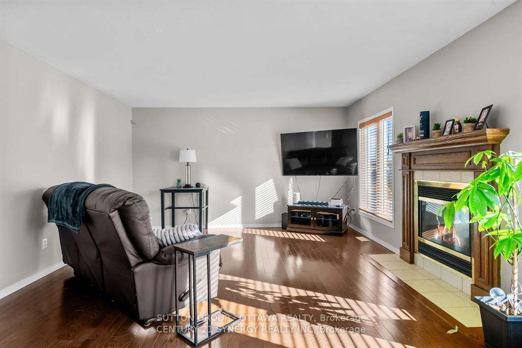 Photo 15 of 105 Copperwood Street, Ottawa, Convent Glen North — HOMEH