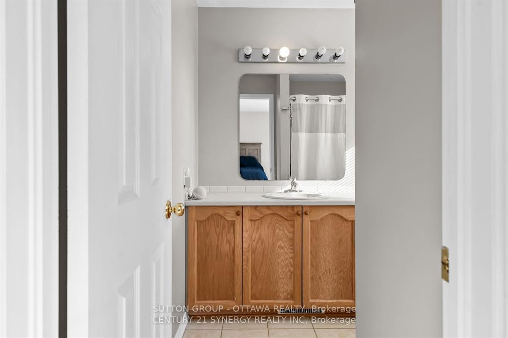 Photo 34 of 105 Copperwood Street, Ottawa, Convent Glen North — HOMEH
