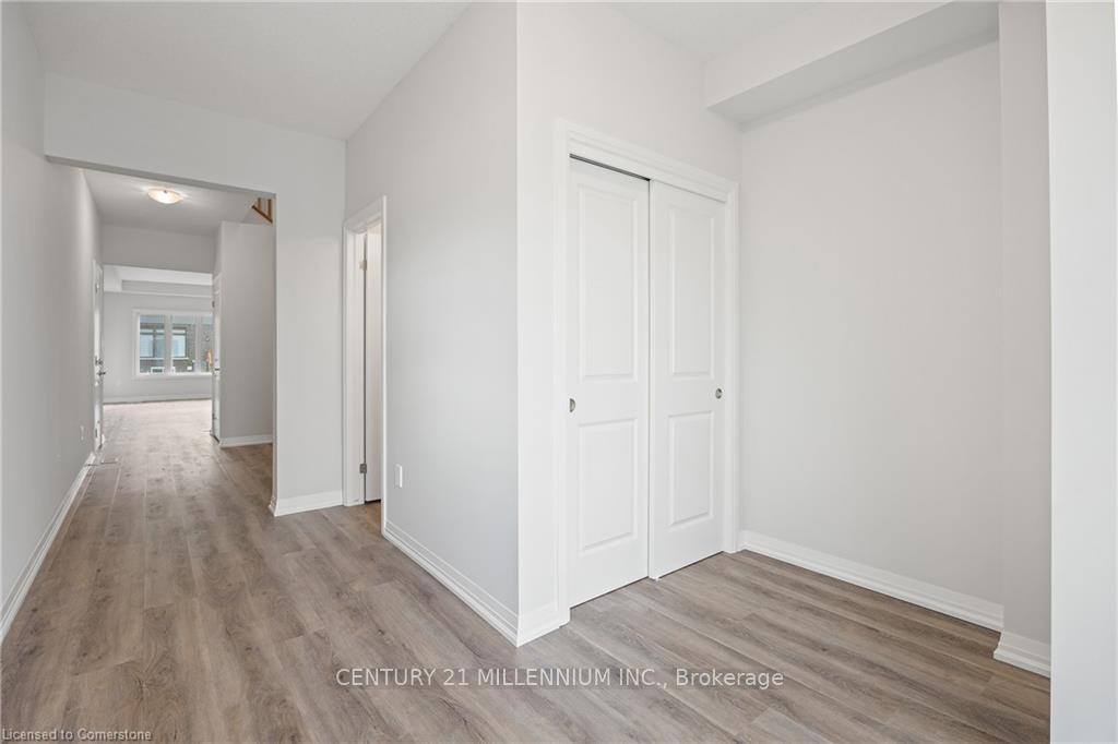 Photo 6 of 45 Saffron Way, Pelham, Fonthill — HOMEH