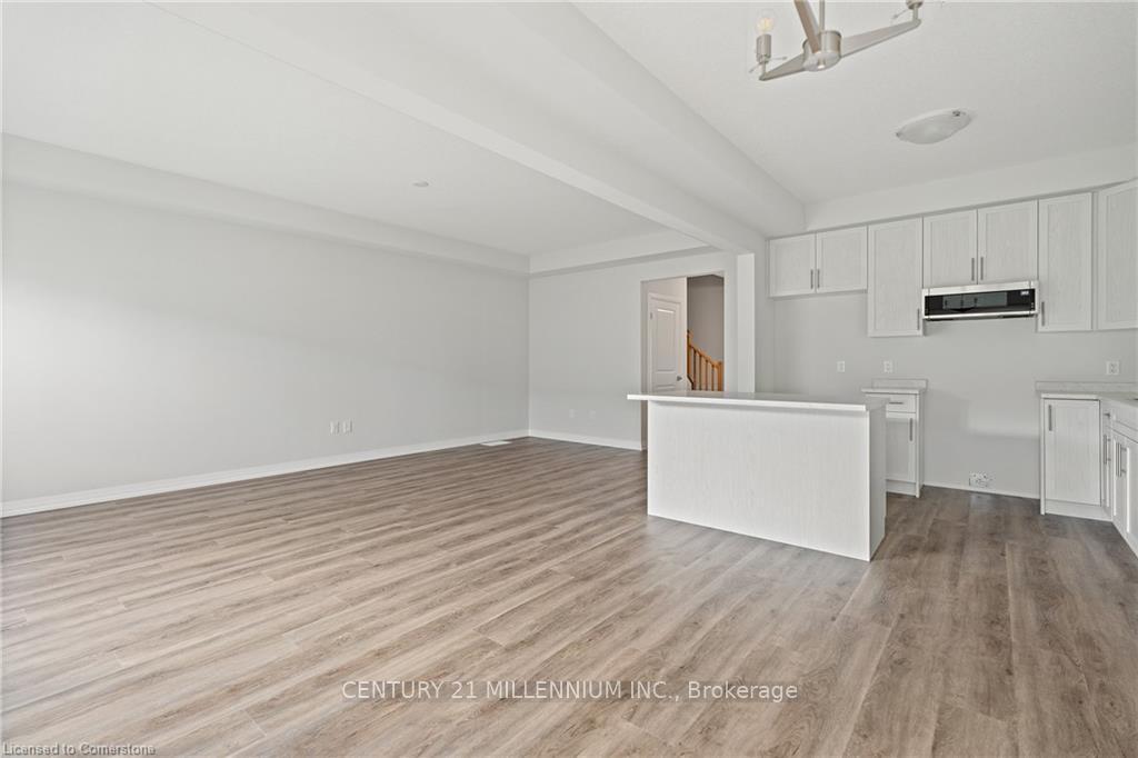 Photo 16 of 45 Saffron Way, Pelham, Fonthill — HOMEH