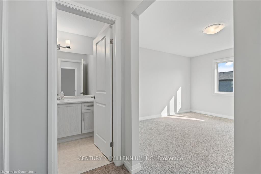 Photo 25 of 45 Saffron Way, Pelham, Fonthill — HOMEH