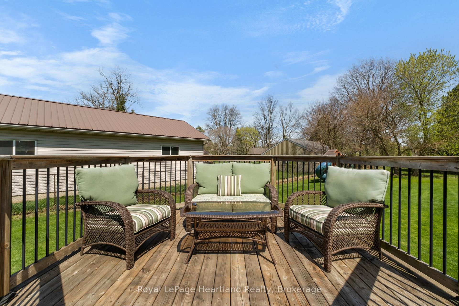 Photo 12 of 166 West Park Drive, North Middlesex, Parkhill — HOMEH