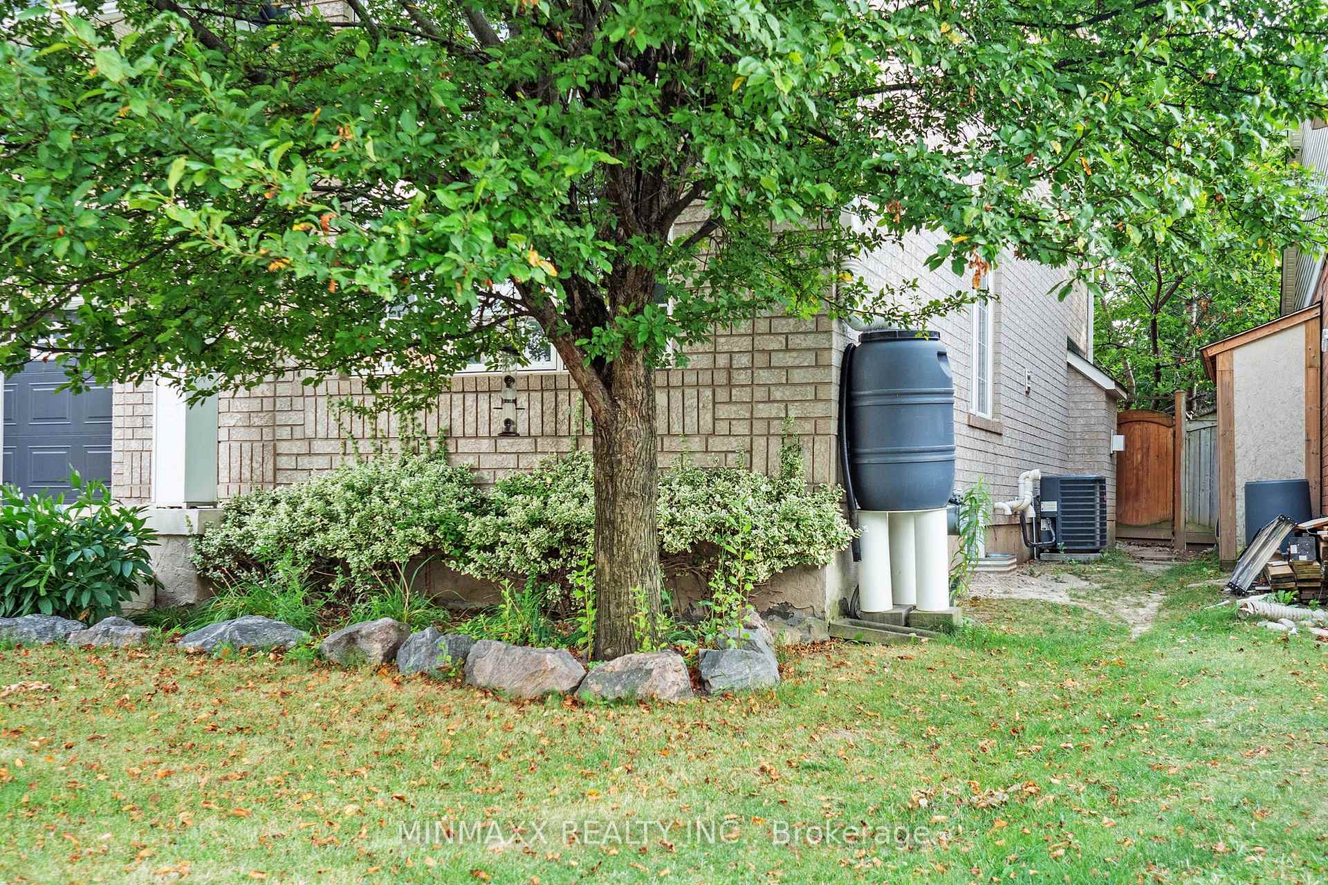 Photo 14 of 751 Turrell Crescent, Milton, Beaty — HOMEH