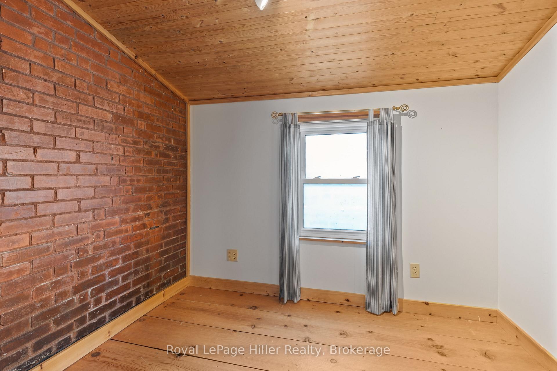 Photo 24 of 12 West Street, Perth East, Milverton — HOMEH