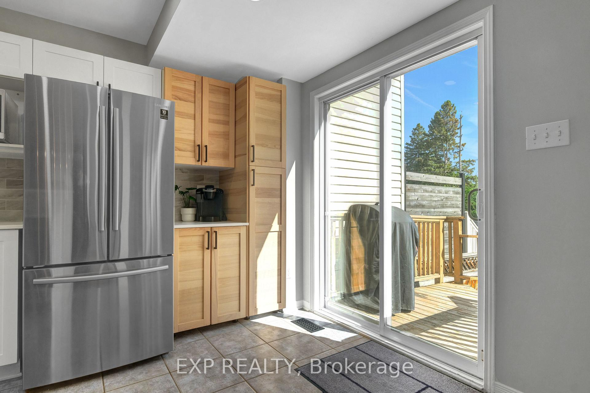 Photo 20 of 104 Carwood Circle, Ottawa, Carson Meadows — HOMEH