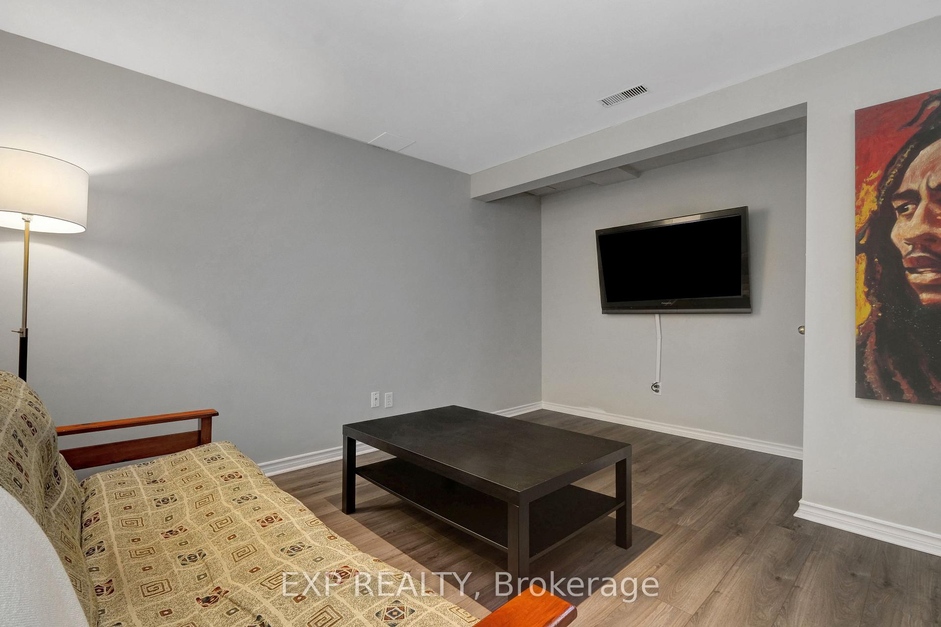 Photo 41 of 104 Carwood Circle, Ottawa, Carson Meadows — HOMEH