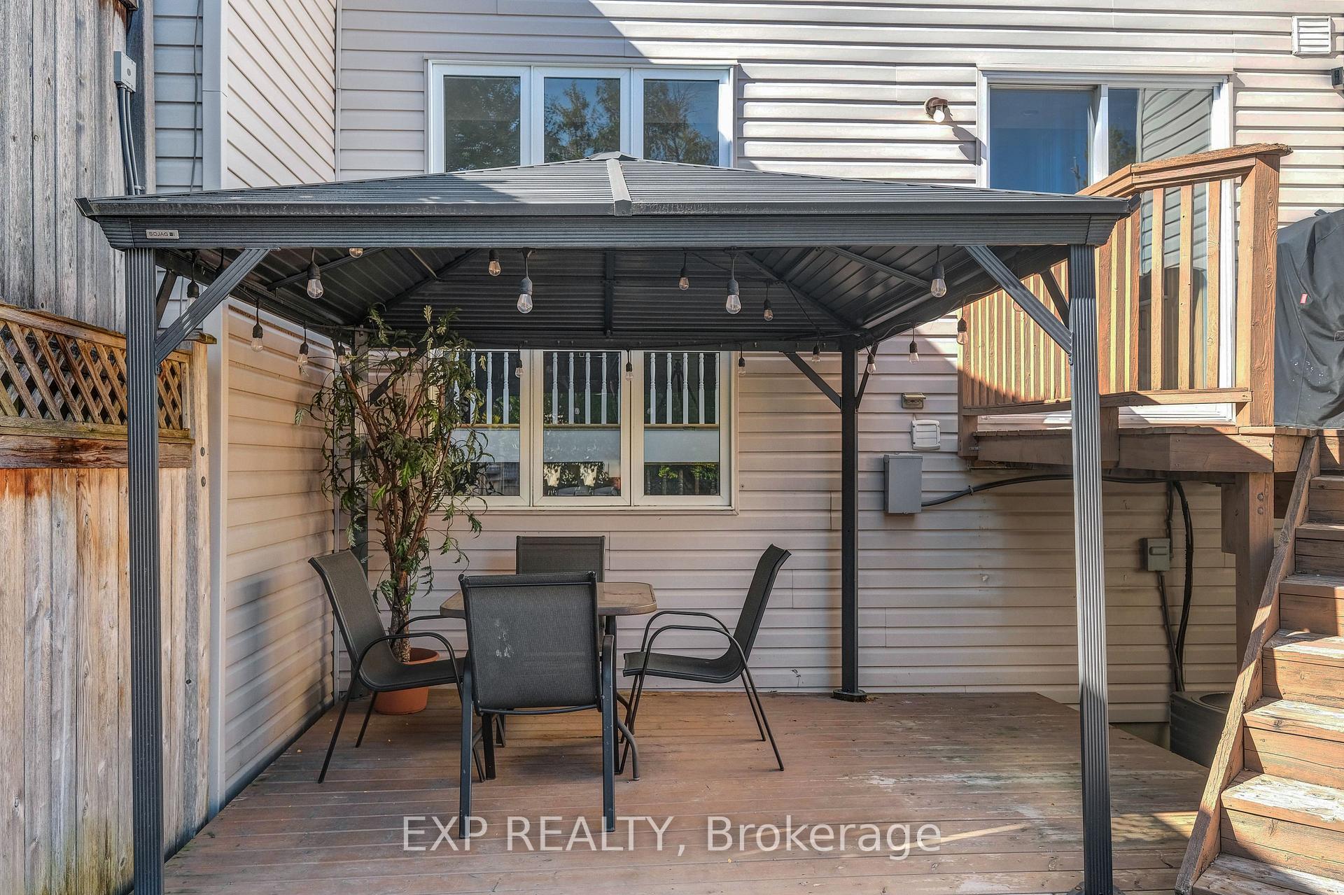 Photo 46 of 104 Carwood Circle, Ottawa, Carson Meadows — HOMEH