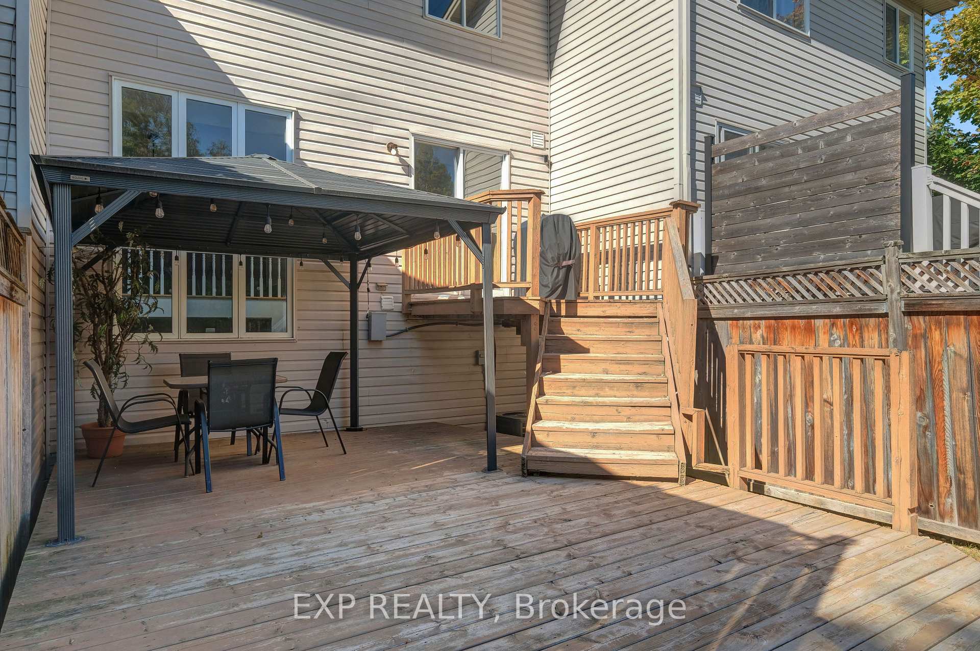 Photo 47 of 104 Carwood Circle, Ottawa, Carson Meadows — HOMEH