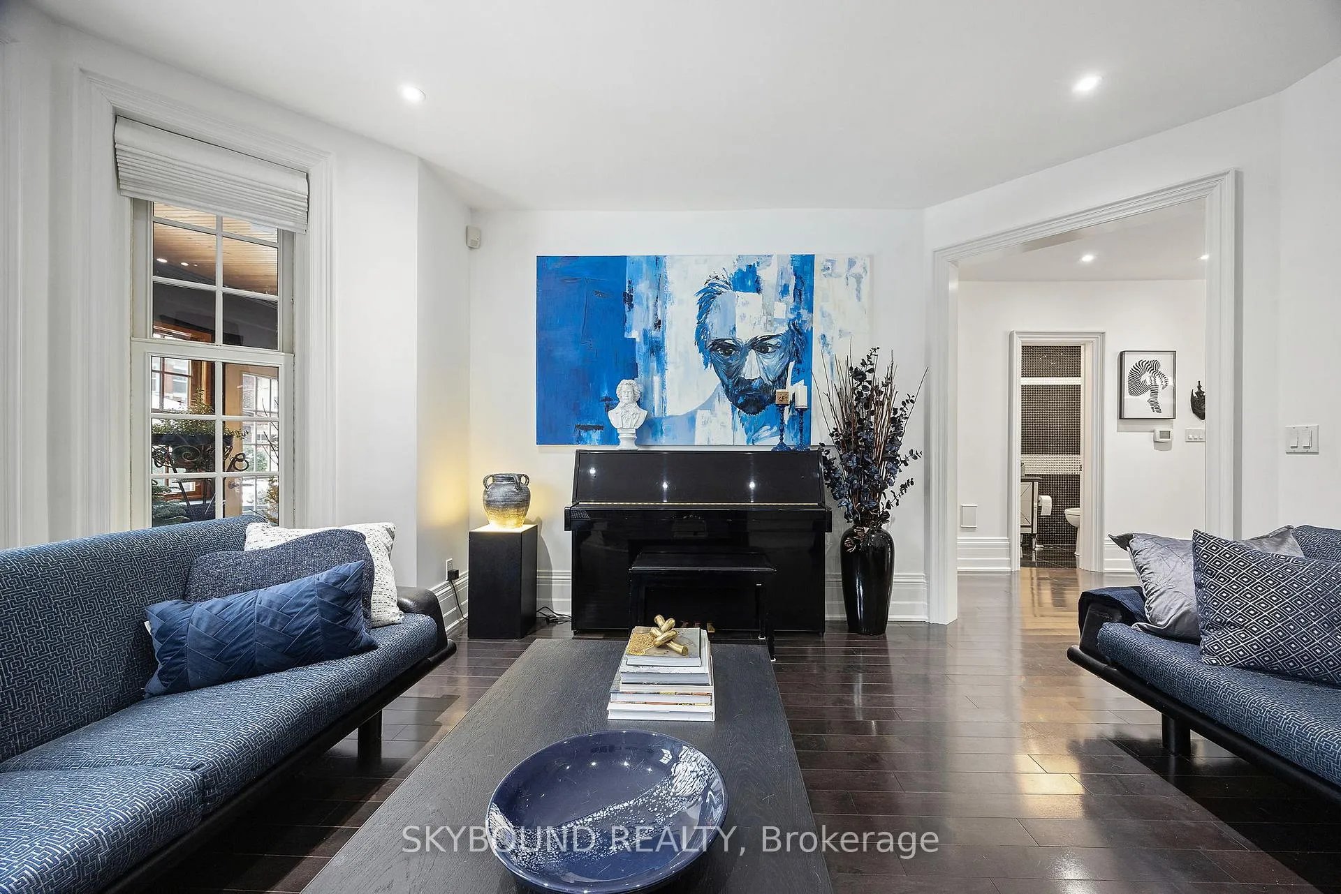 Photo 8 of 20 Fairview Boulevard, Toronto, North Riverdale — HOMEH