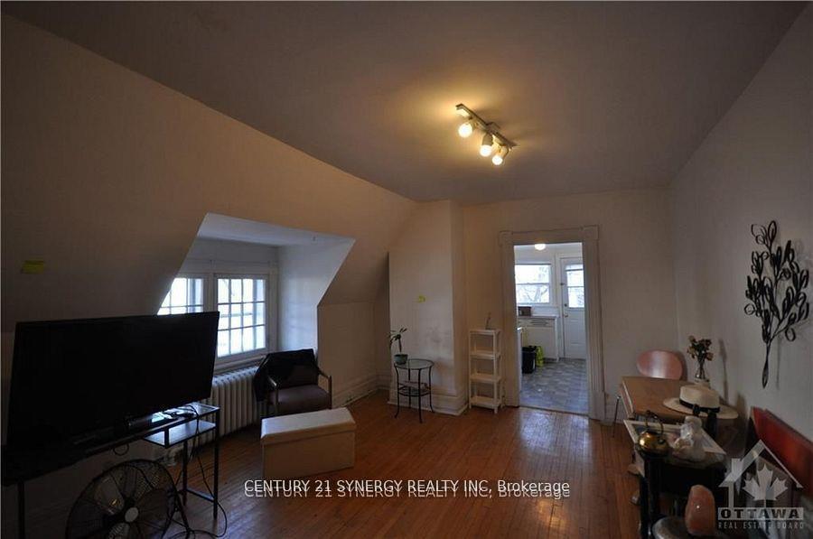 Photo 4 of Unit 3, 458 Maclaren Street, Ottawa, Ottawa Centre — HOMEH