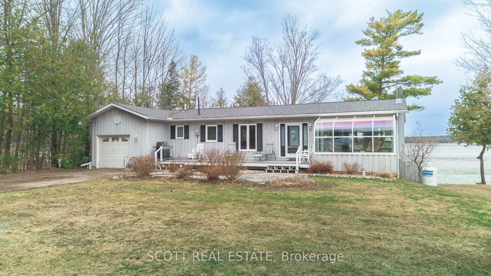 Photo 3 of 49 Trillium Lane, North Algona Wilberforce, North Algona/Wilberforce Twp — HOMEH