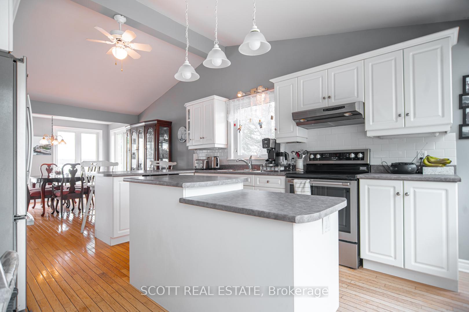 Photo 14 of 49 Trillium Lane, North Algona Wilberforce, North Algona/Wilberforce Twp — HOMEH