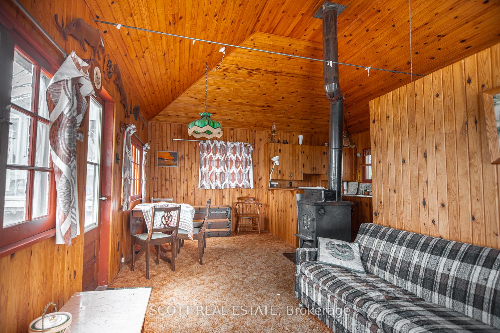 Photo 39 of 49 Trillium Lane, North Algona Wilberforce, North Algona/Wilberforce Twp — HOMEH