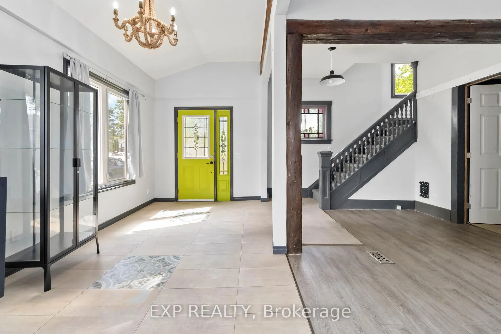 Photo 5 of 105 Market Street E, Norfolk, Port Dover — HOMEH