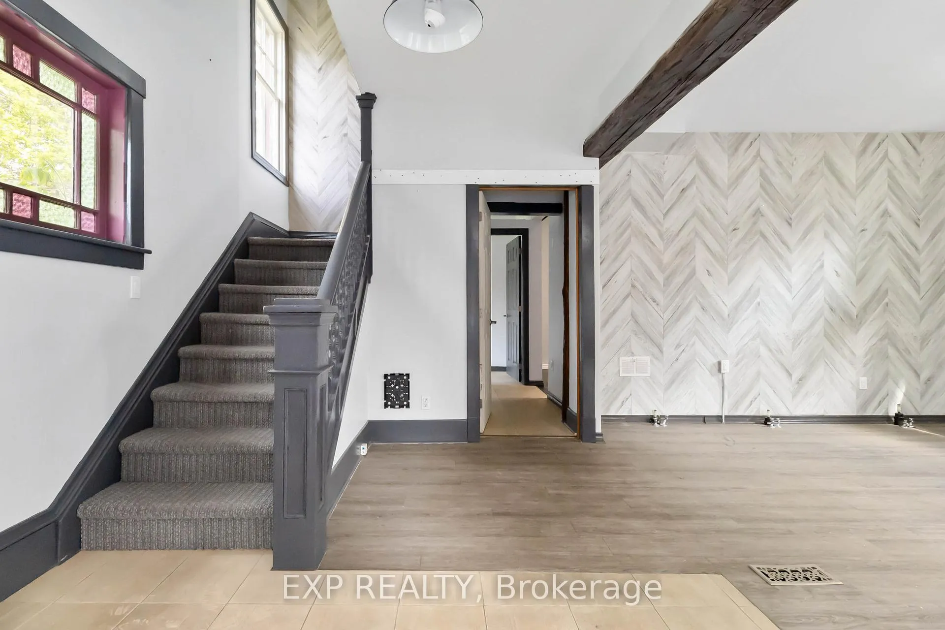 Photo 8 of 105 Market Street E, Norfolk, Port Dover — HOMEH