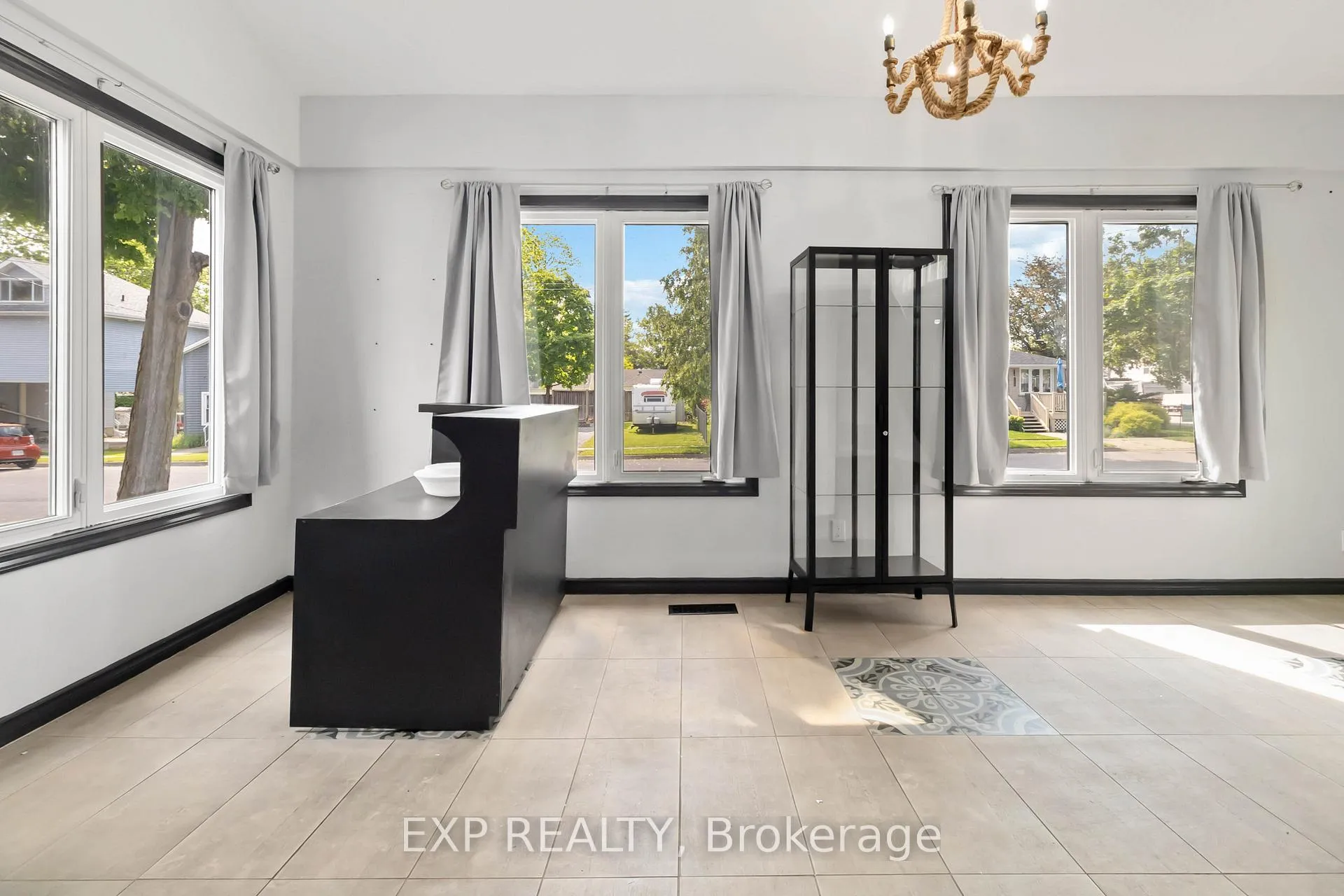 Photo 11 of 105 Market Street E, Norfolk, Port Dover — HOMEH