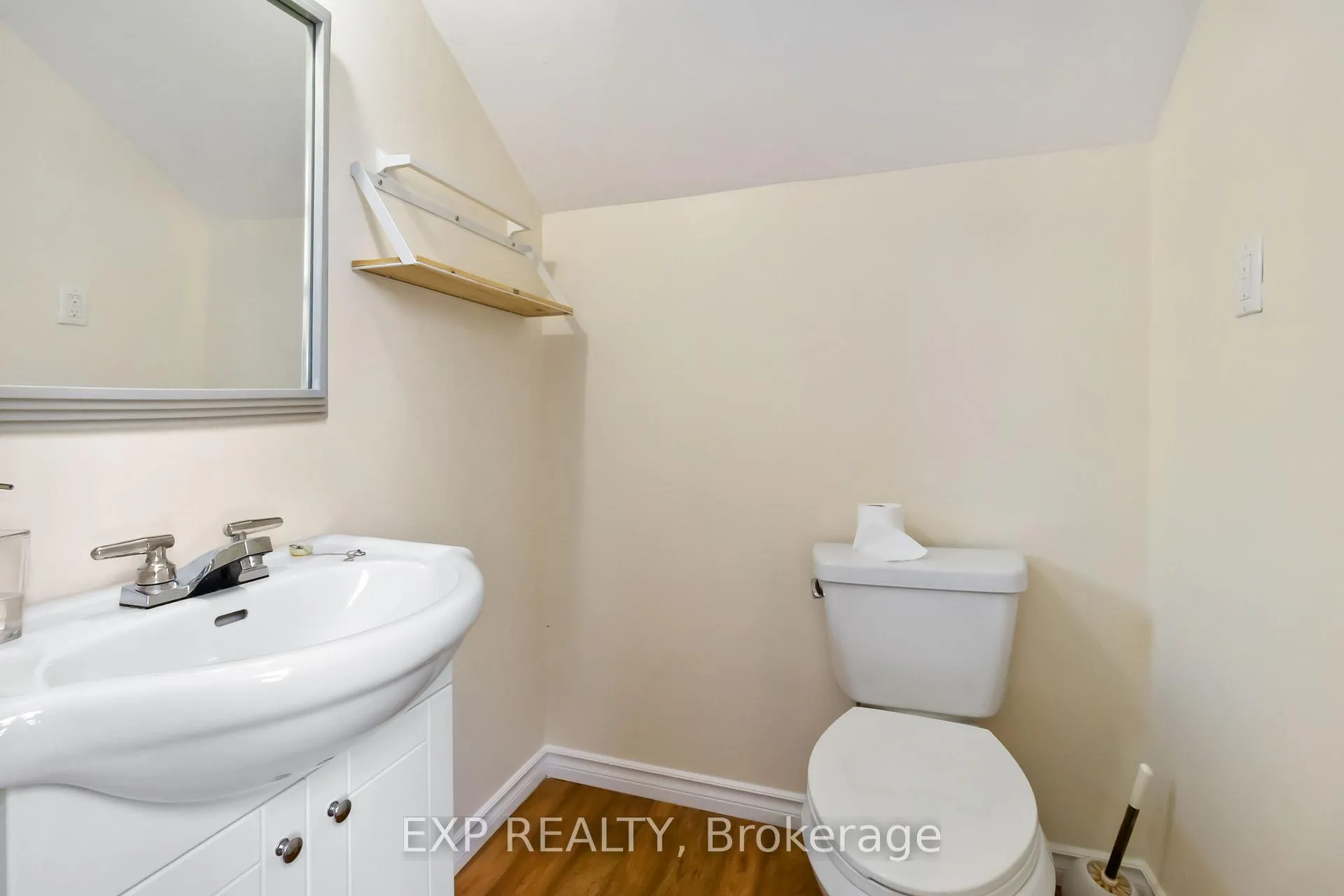 Photo 23 of 105 Market Street E, Norfolk, Port Dover — HOMEH
